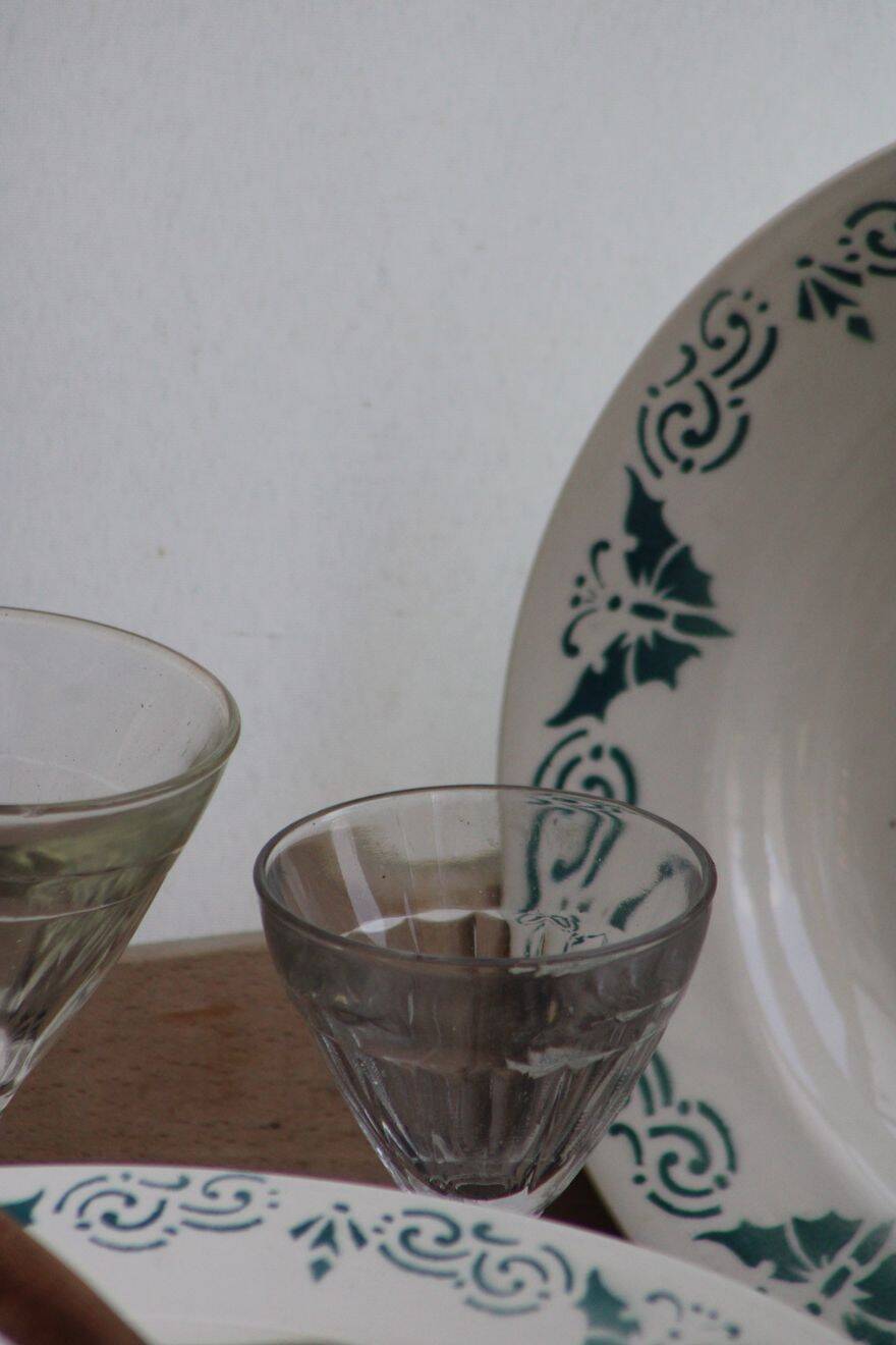 set of 8 ceramic plates "butterflies"