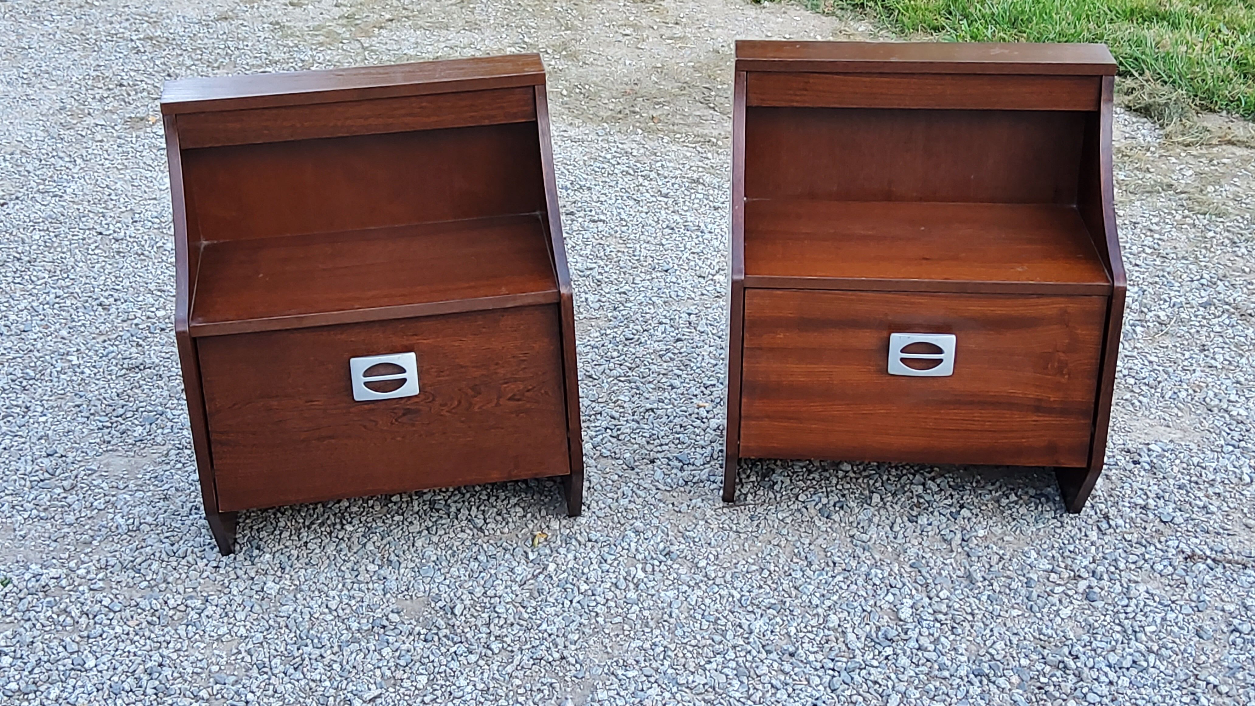 Pair of bedside tables from the 70s in rosewood stained oak veneer