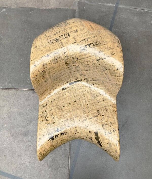 Chaise postmoderne en papier recyclé et carton avec des comics par Victoria Morris pour Paperworx / Richard Morris Furniture