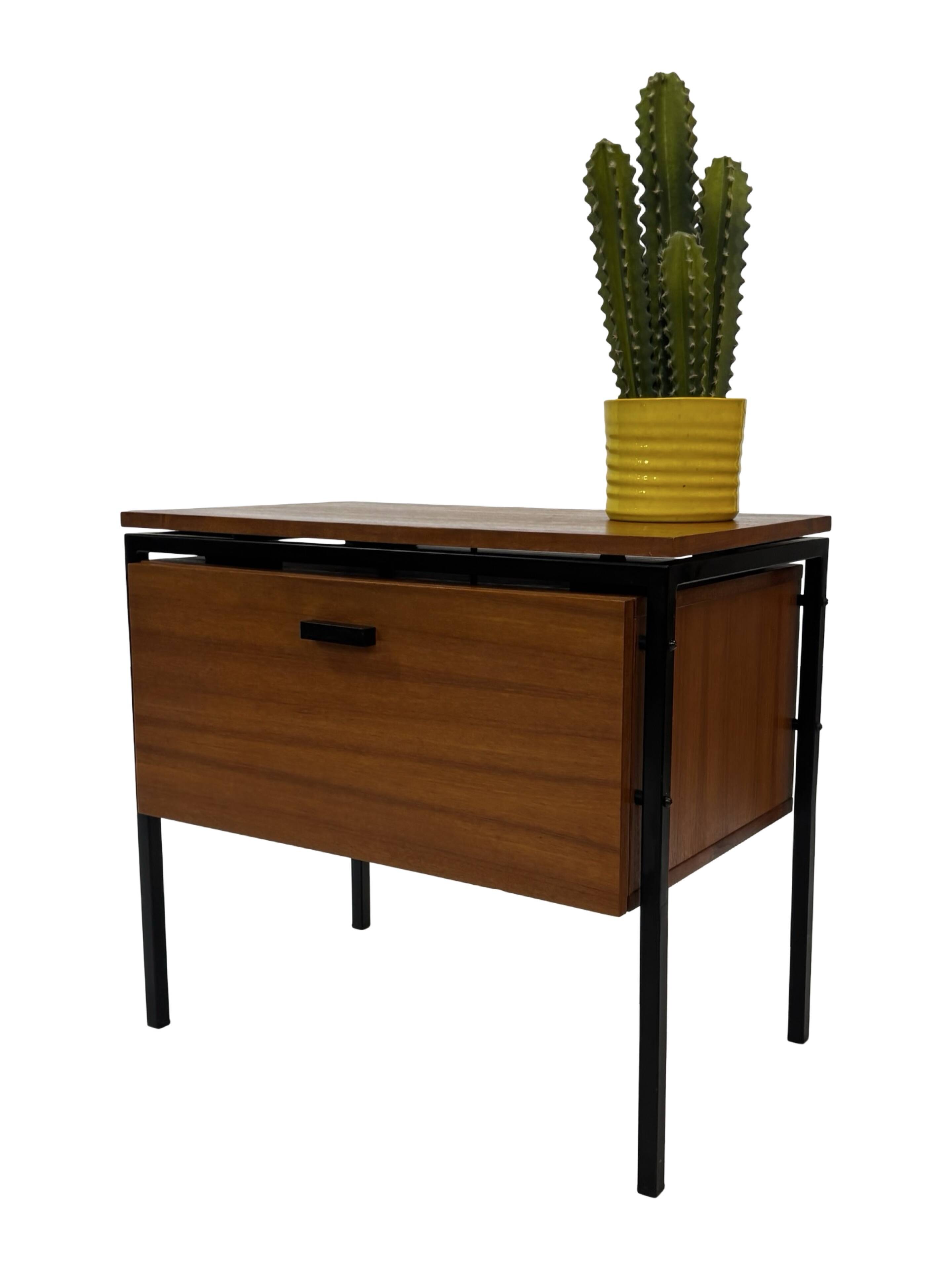 Meuble TV vintage petit format, placage teck, années 1960