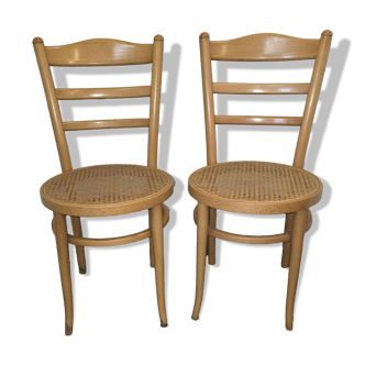 Suite de 2 chaises de bistrot en bois courbé Baumann