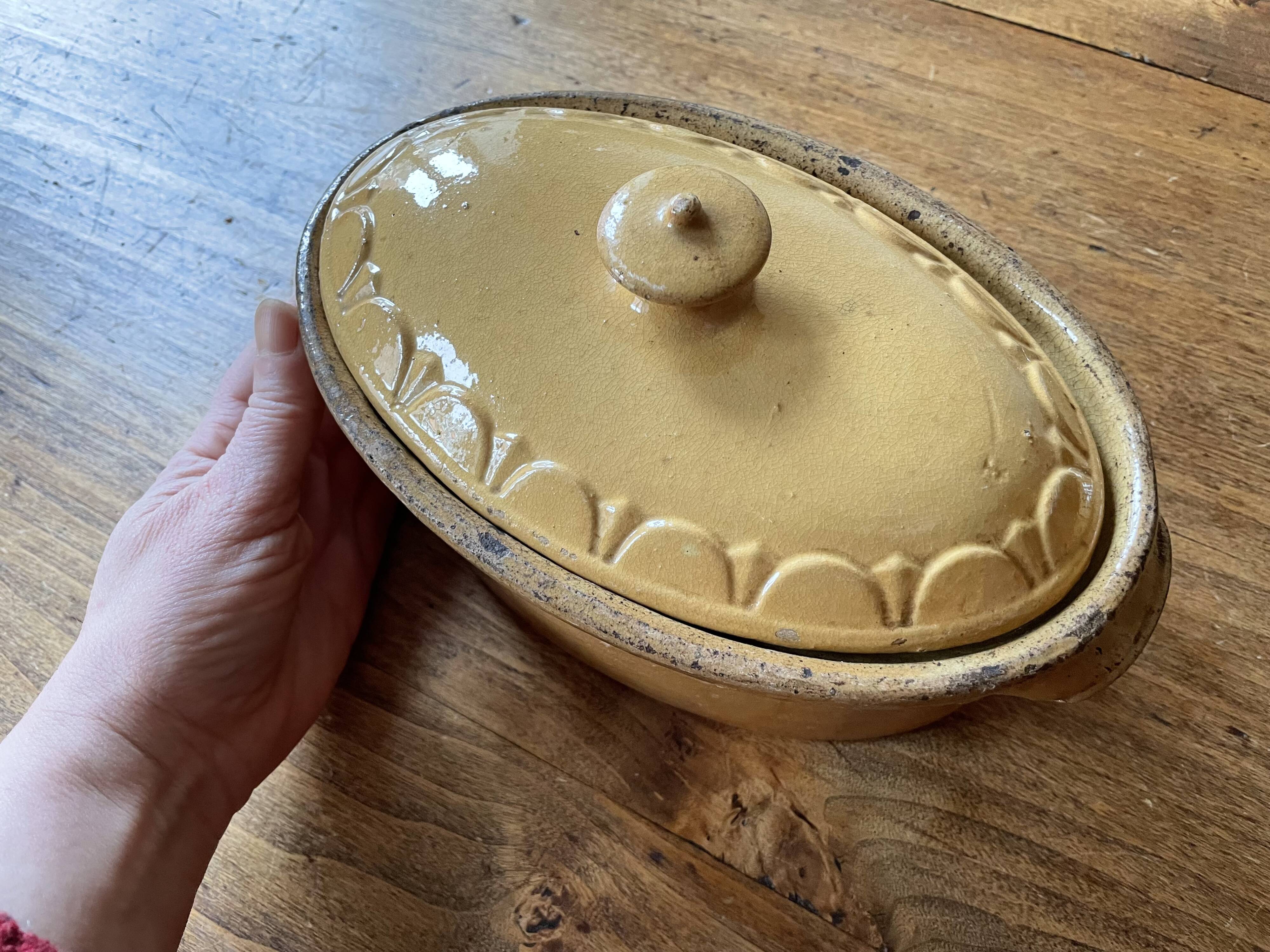 Small Alsatian terrine dish, Baeckeoffe