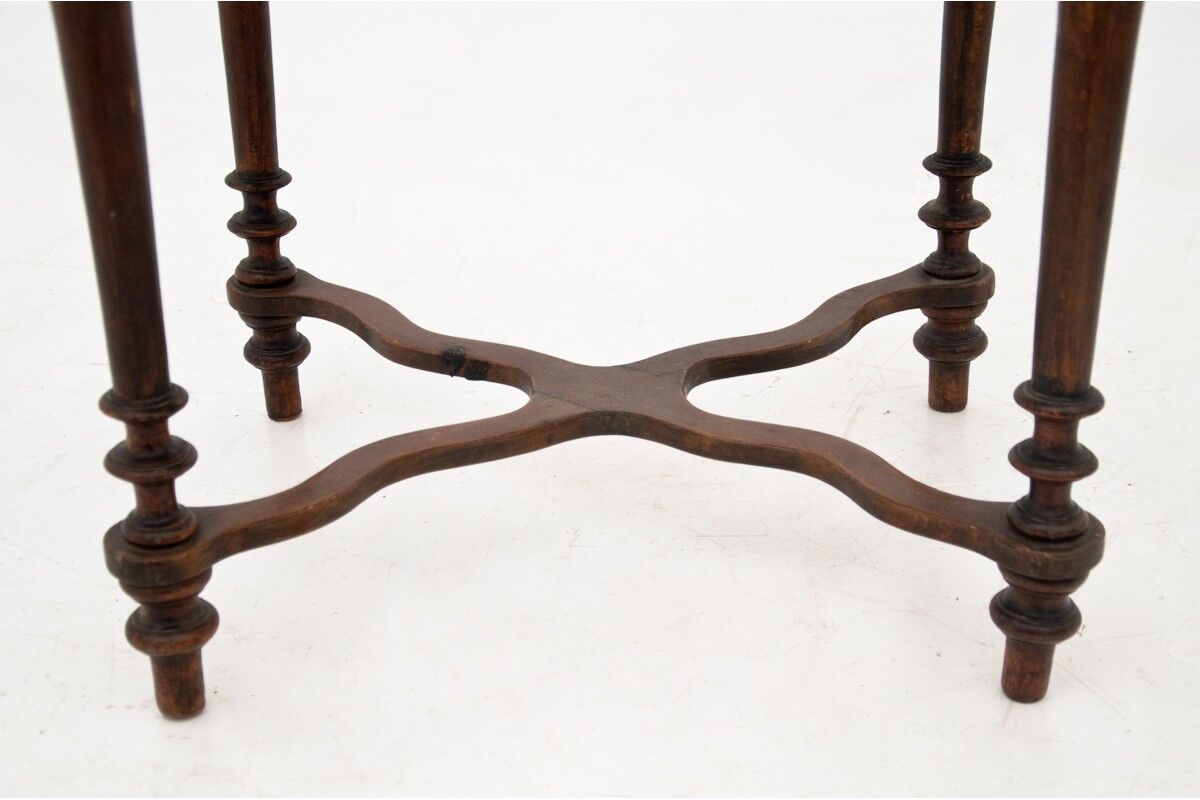 Table d'appoint antique