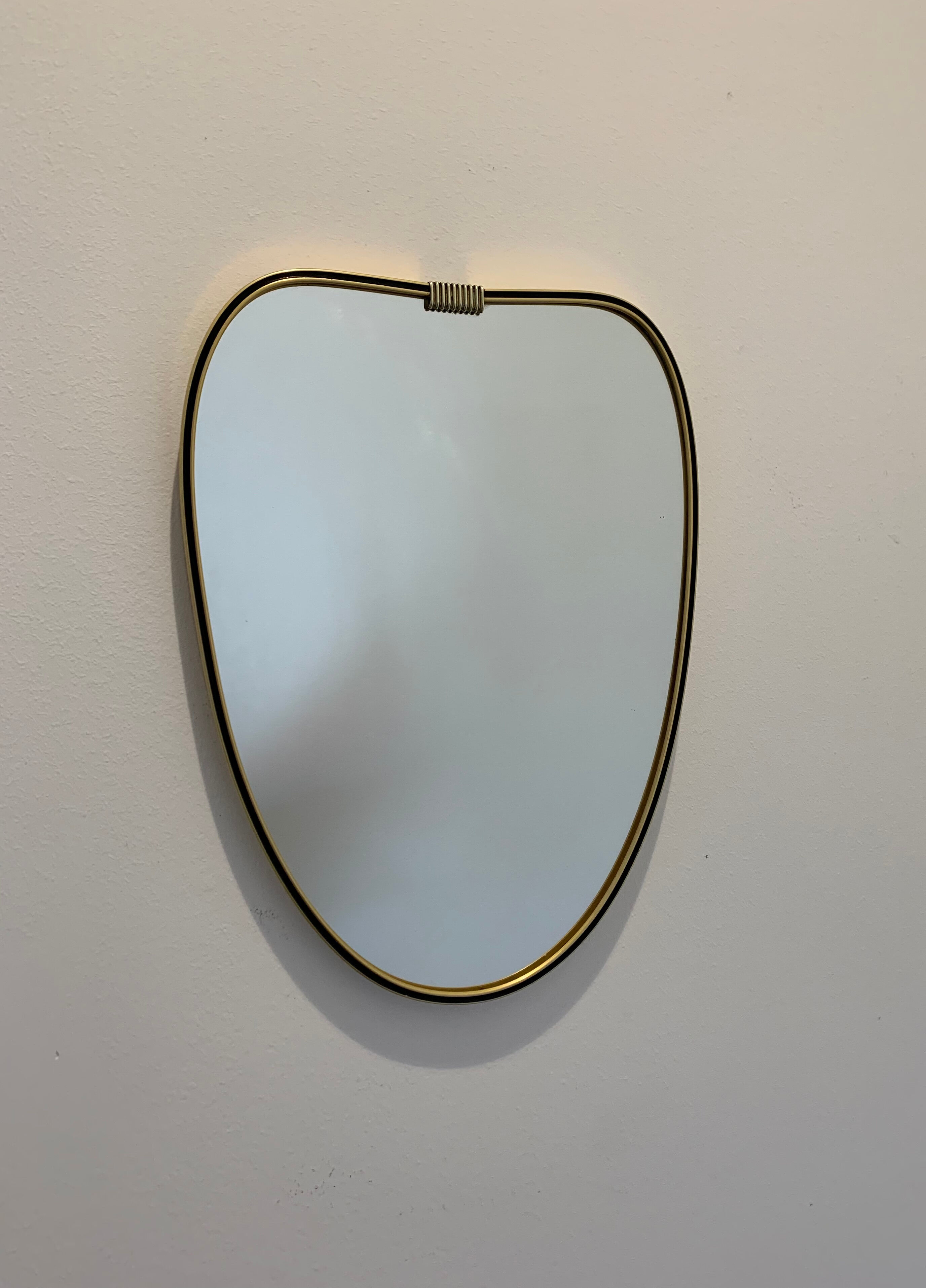 Vintage wall mirror, 34 x 25cm