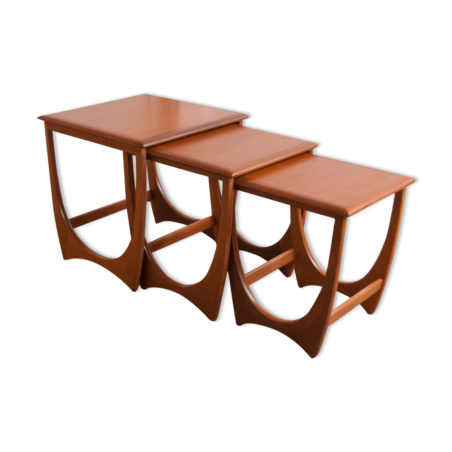 Teak giggling coffee table