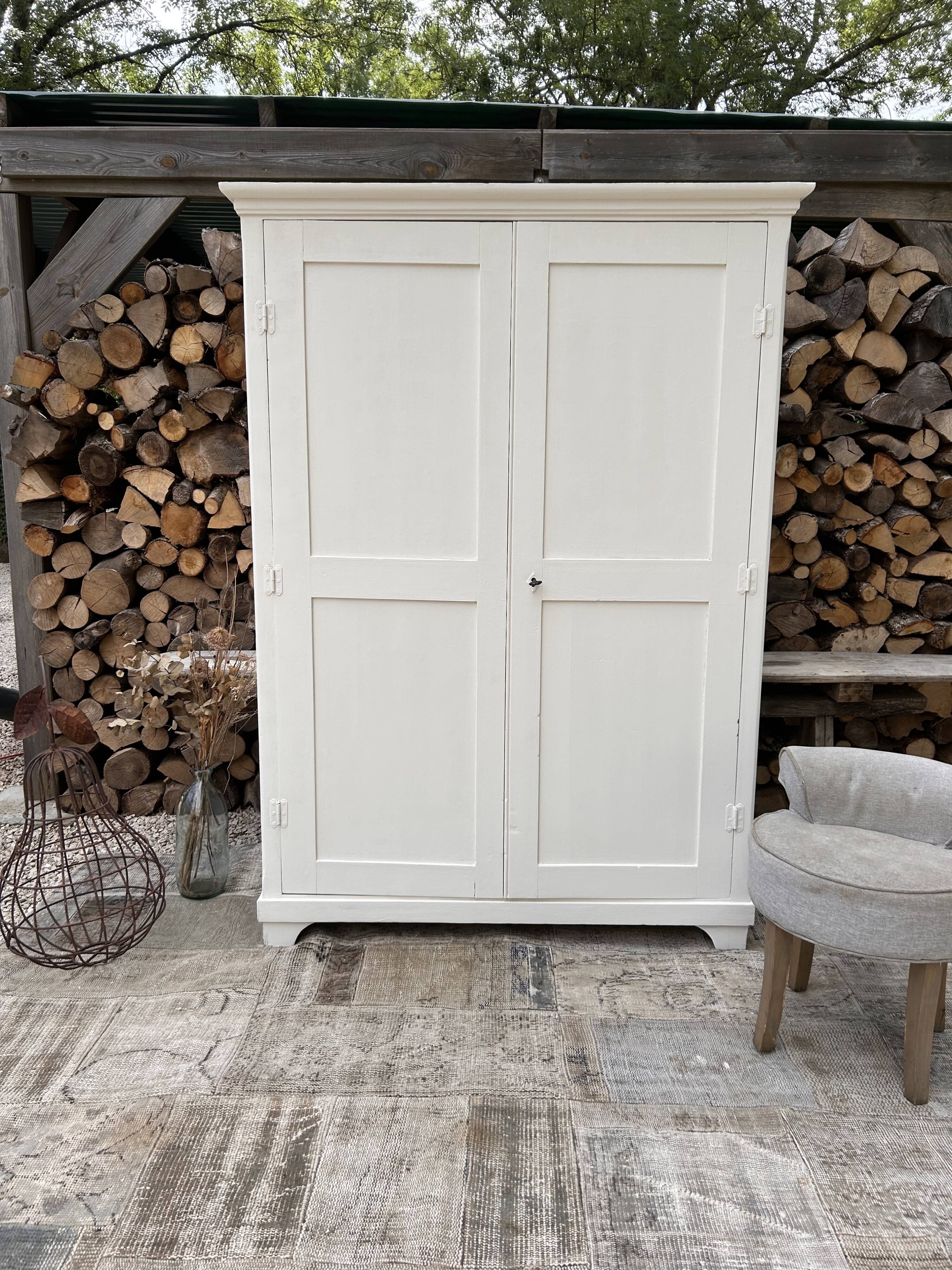 Parisian style wardrobe