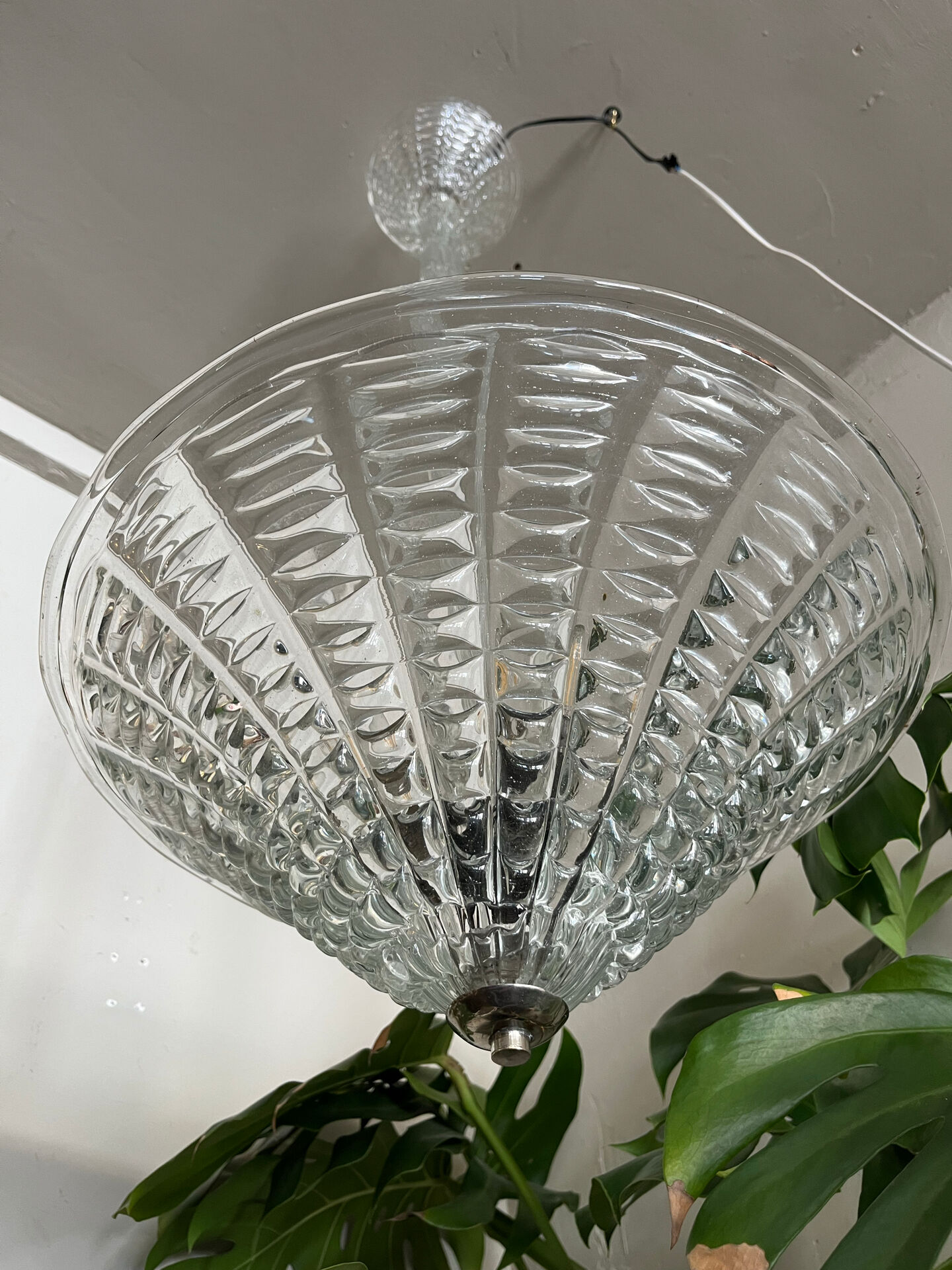 Beautiful Art Deco glass pendant.