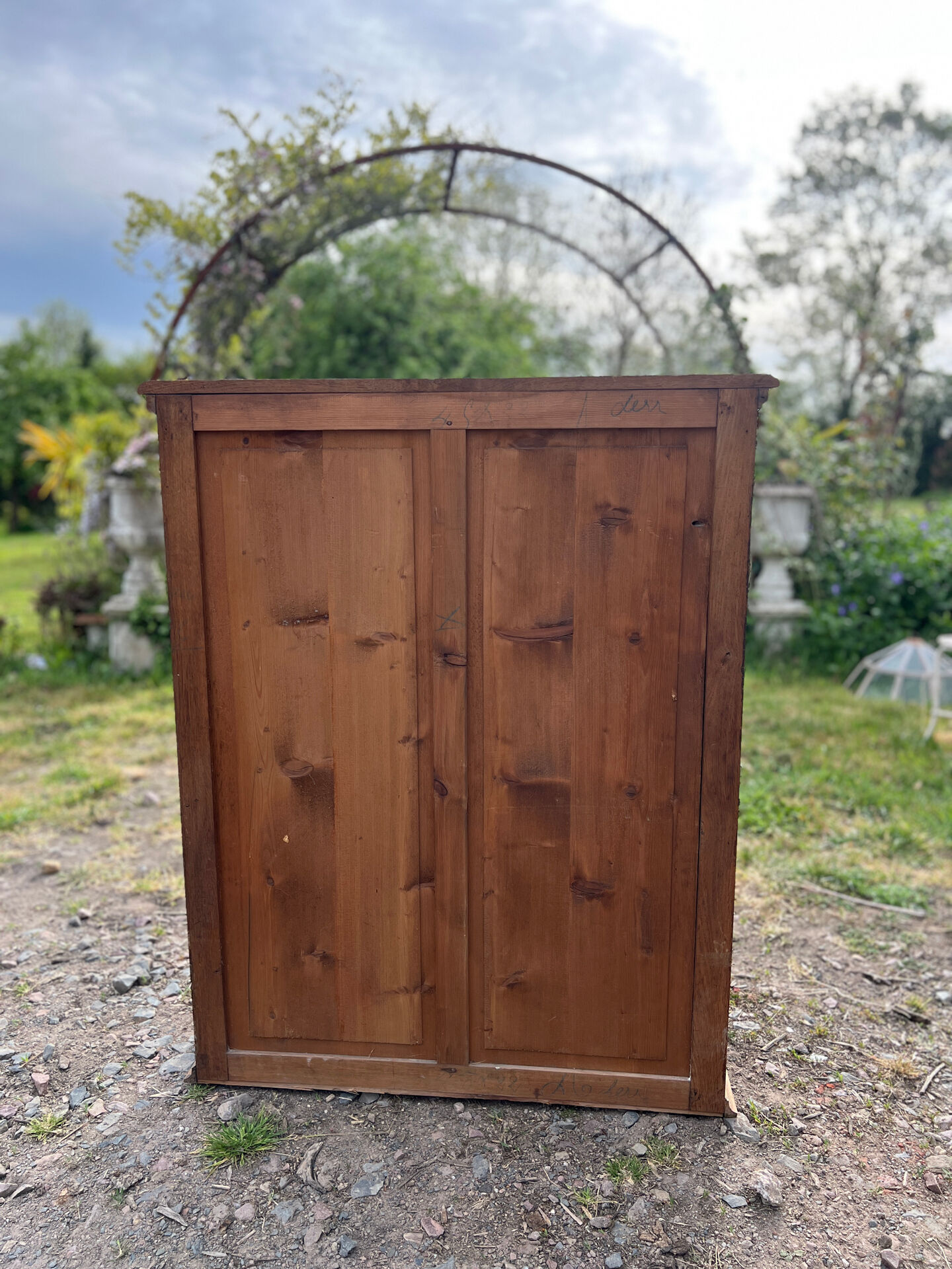 Oak buffet