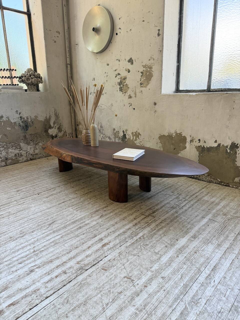Table basse années 50 plateau bois exotique XXL
