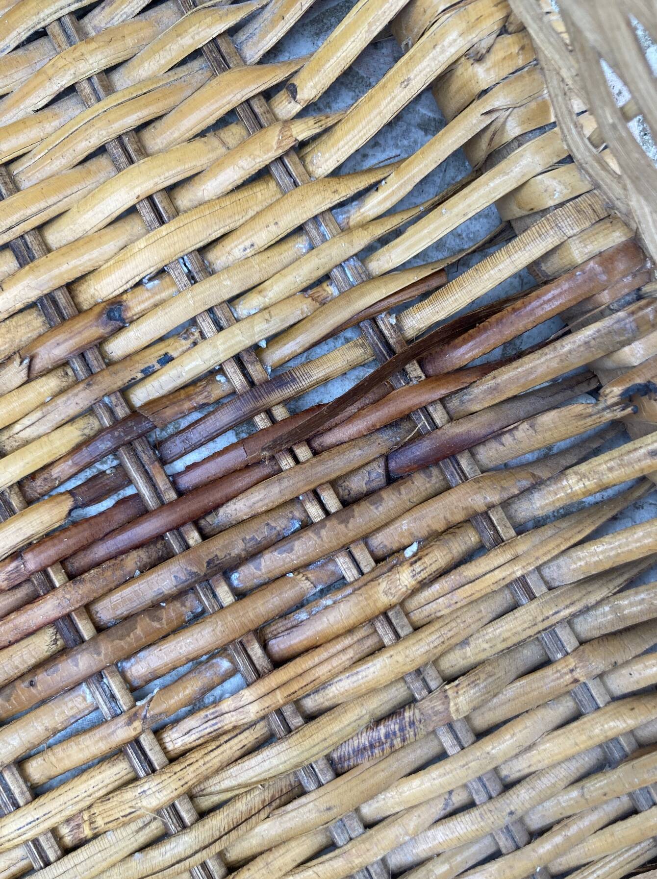 Vintage rattan chiffonier