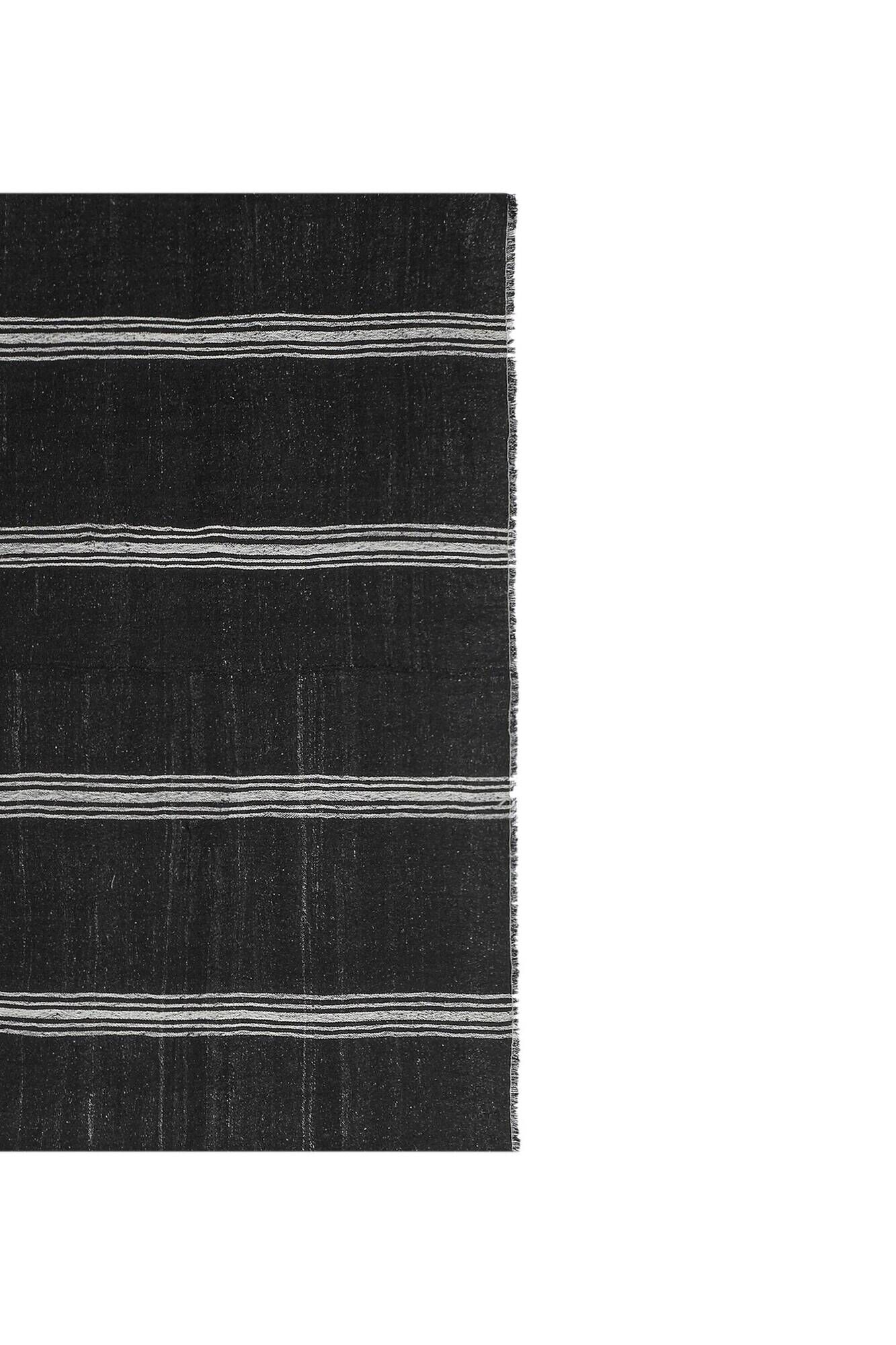 Vintage Turkish kilim, handwoven, 248x321 cm.