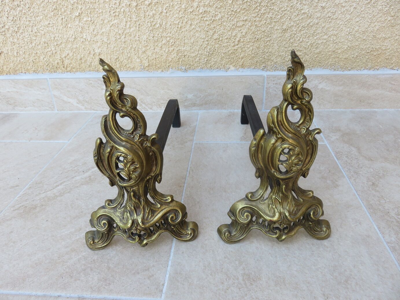 Pair of channels