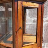 Hexagonal showcase