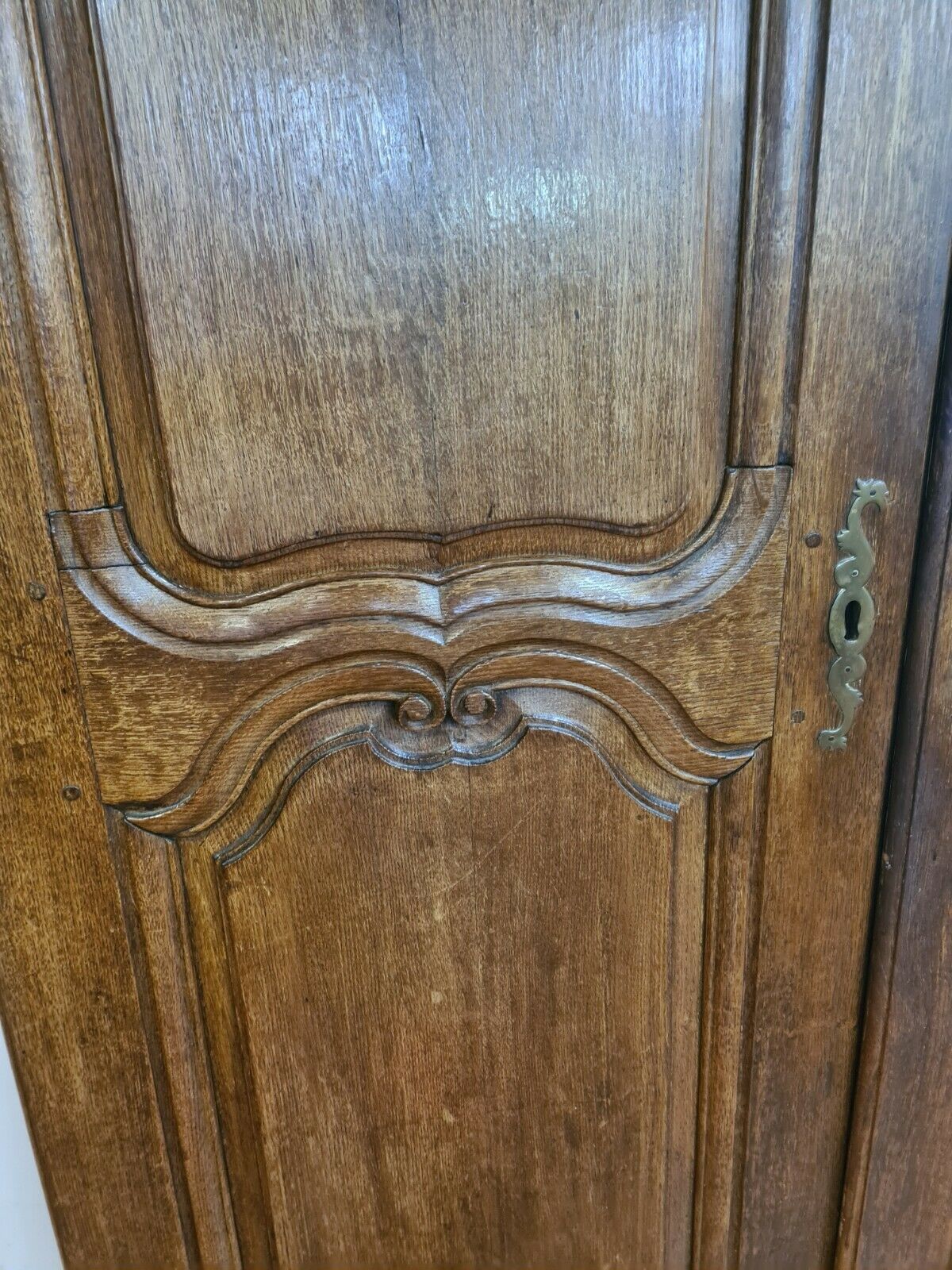 Oak closet doors pair