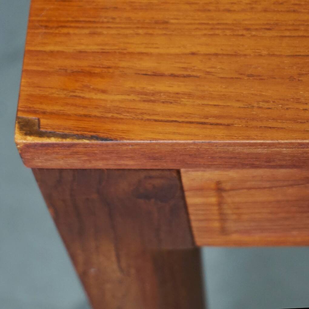 The modern Scandinavian teak dining table Diplomat by Finn Juhl for France and Son.