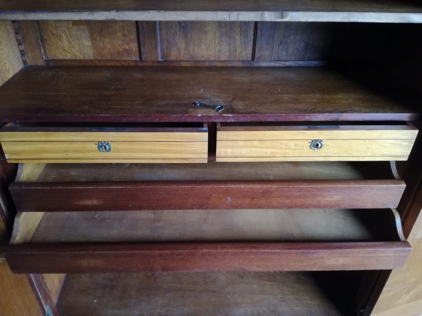 Gouffé transition cabinet