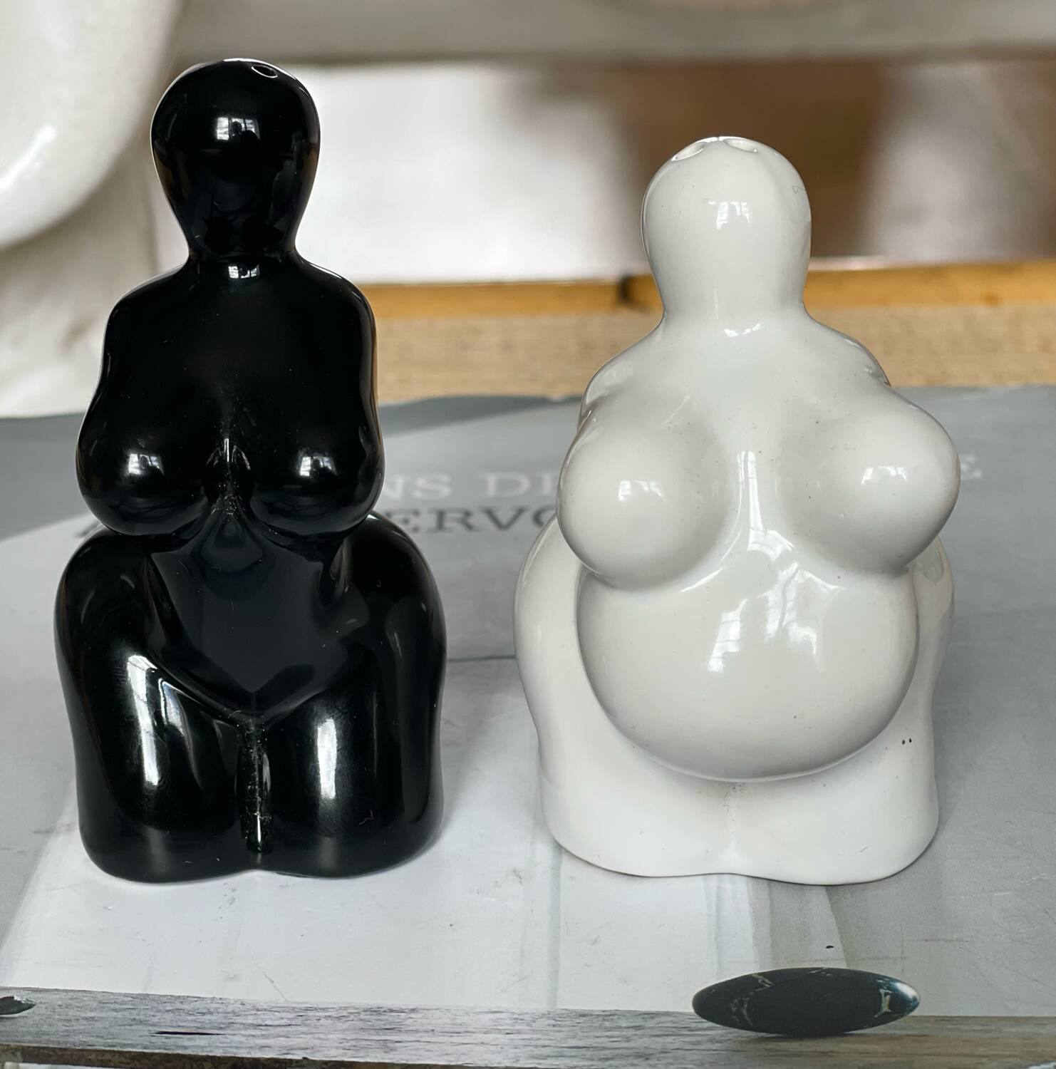 Salière et poivrier  vintage 1980