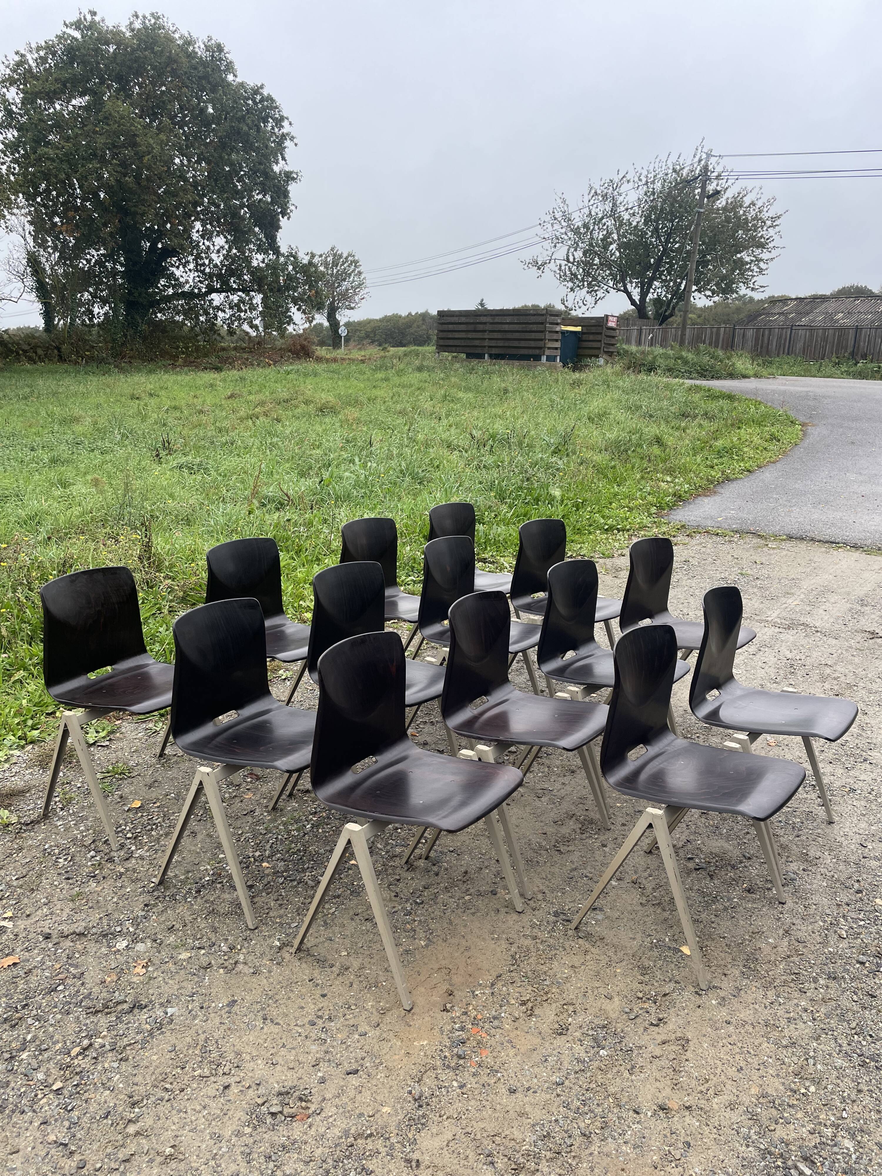 Set of 14 Galvanitas S22 chairs