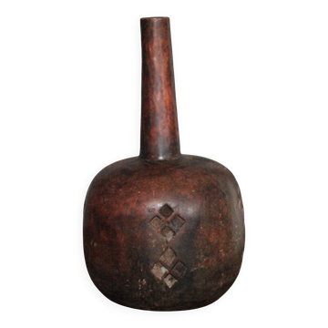 Bouteille gourde vintage africaine en bois sculpté en forme de calebasse