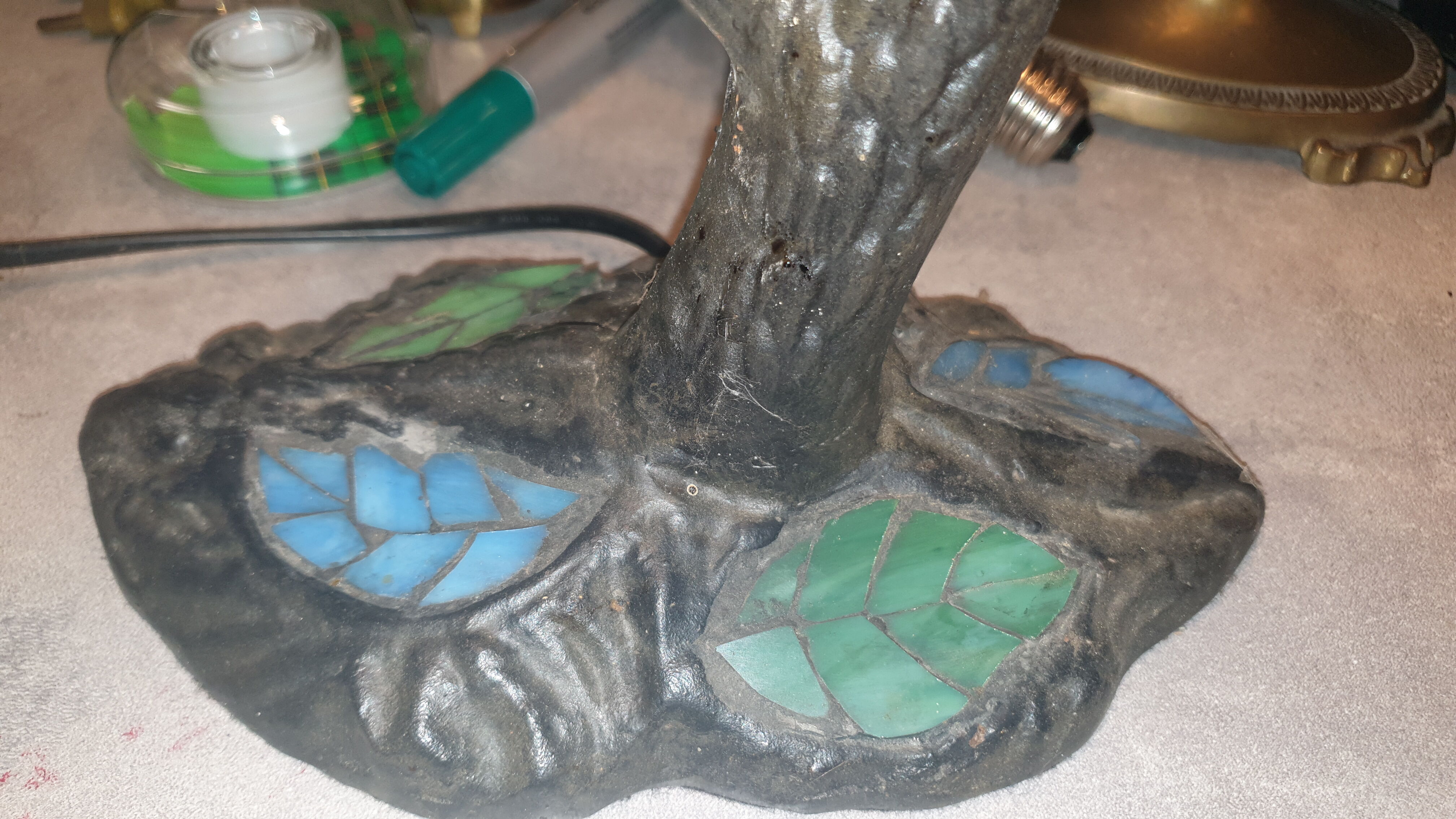 Stained glass lamp floral