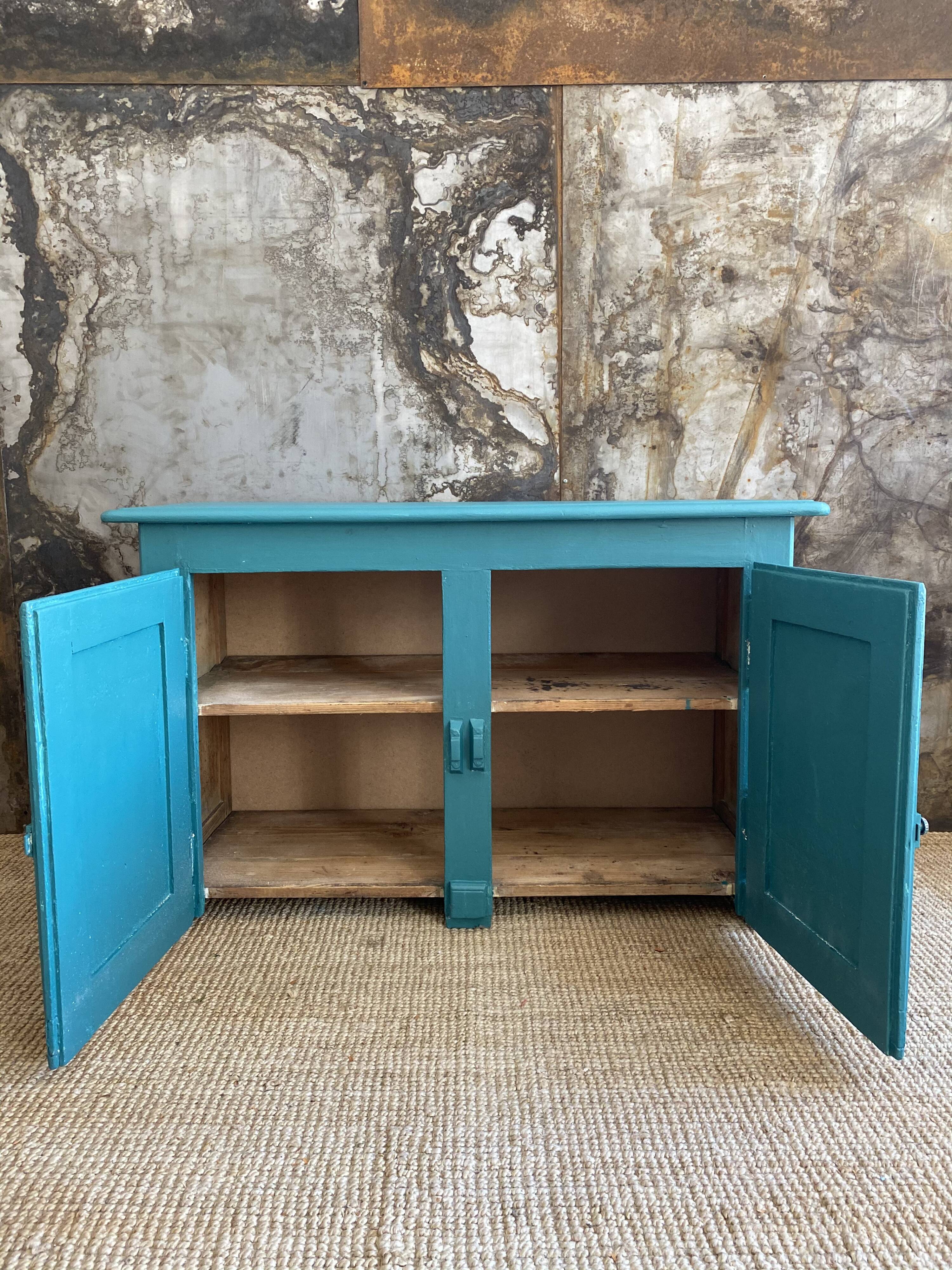 Old tropic blue buffet