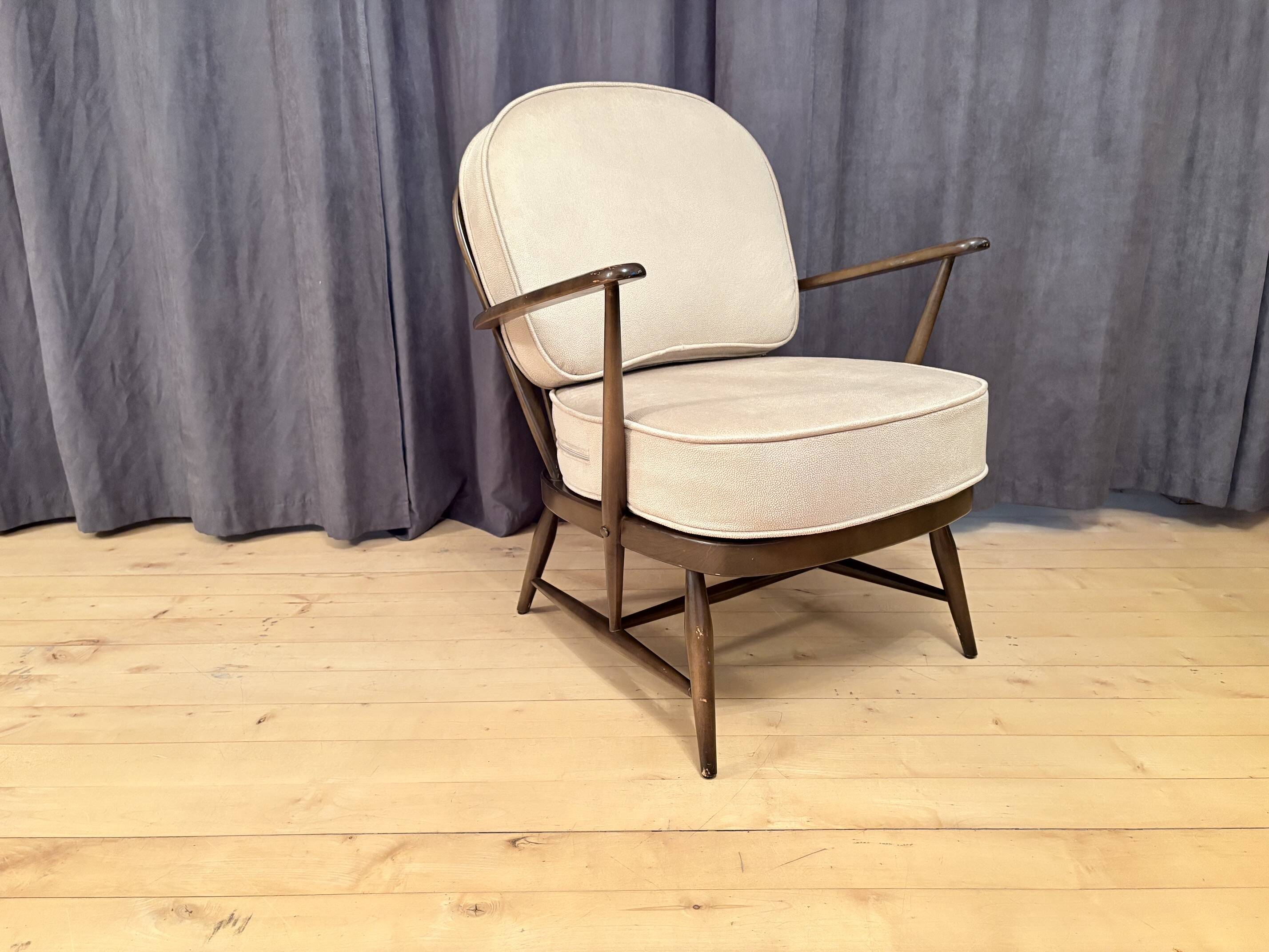 Windsor Armchair by Lucian Ercolani, Ercol, UK, 1960s