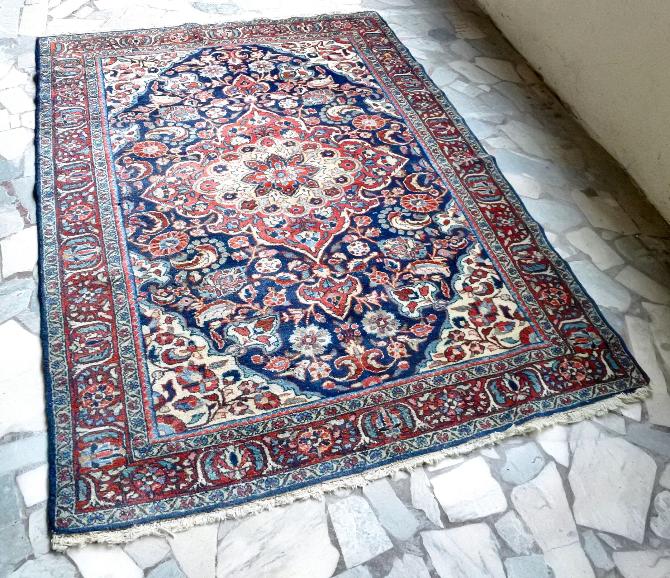 Vintage Hamadan rug. 202x146cm