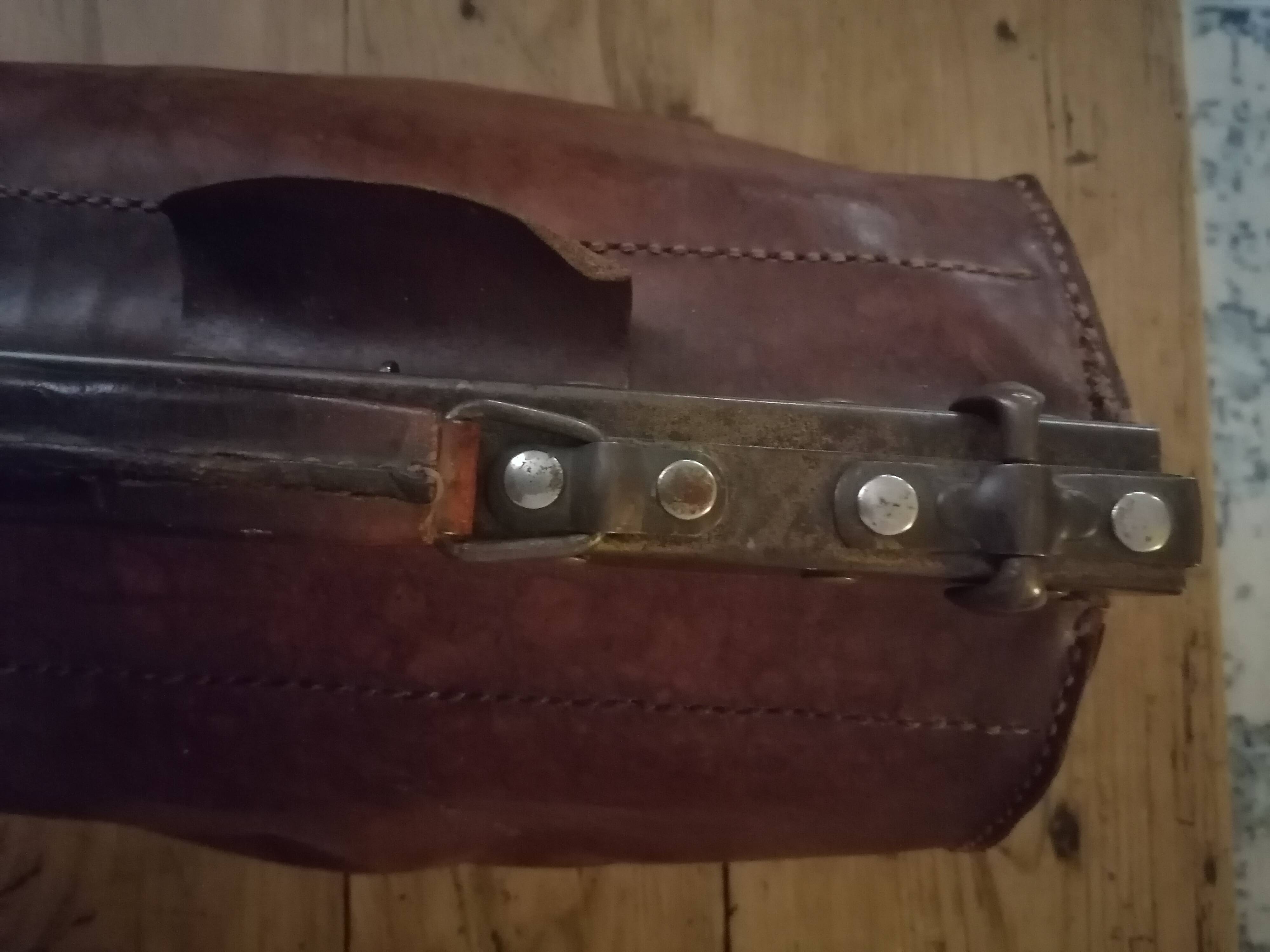 Leather doctor's bag