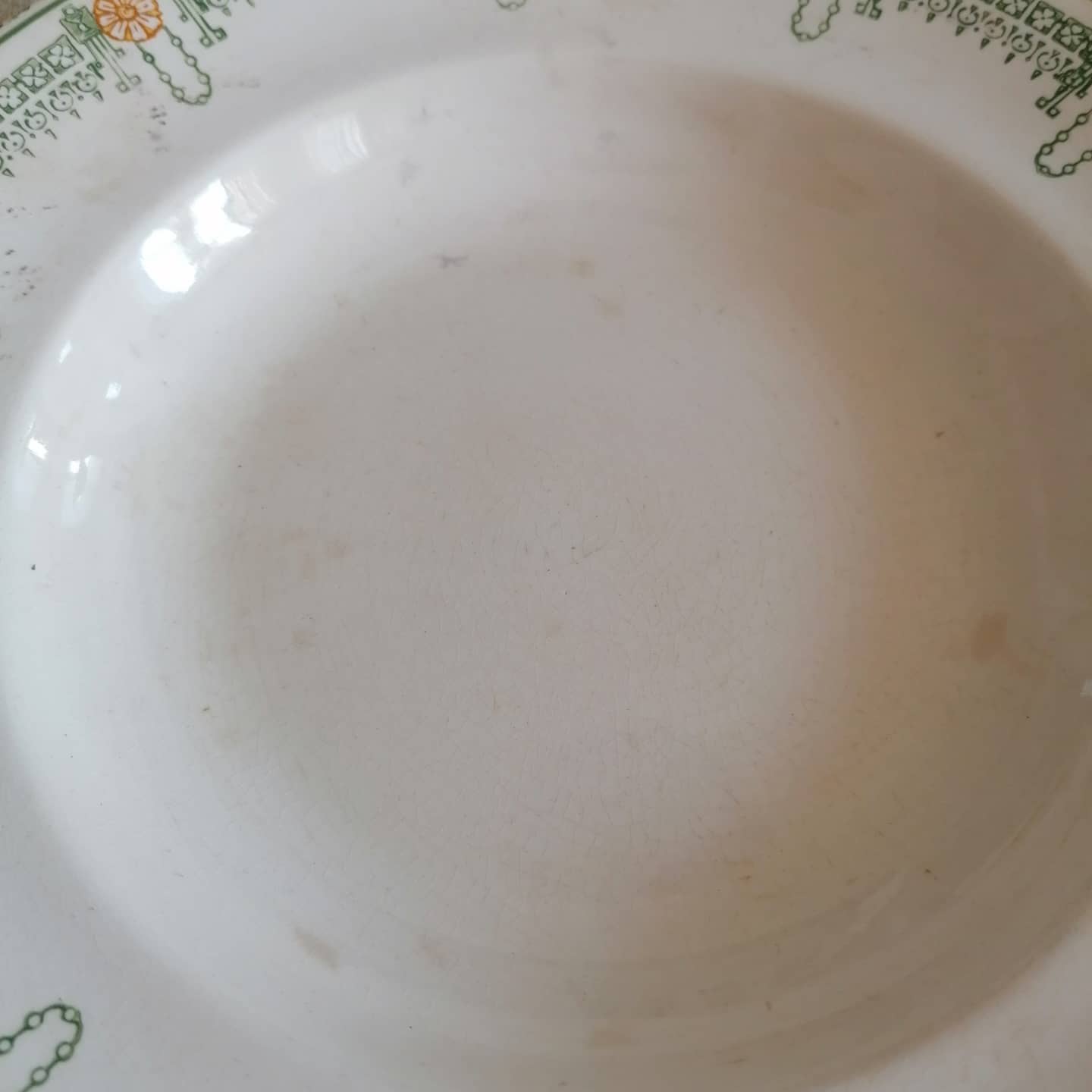 Lot de 8 assiettes creuses en faïence de Longwy