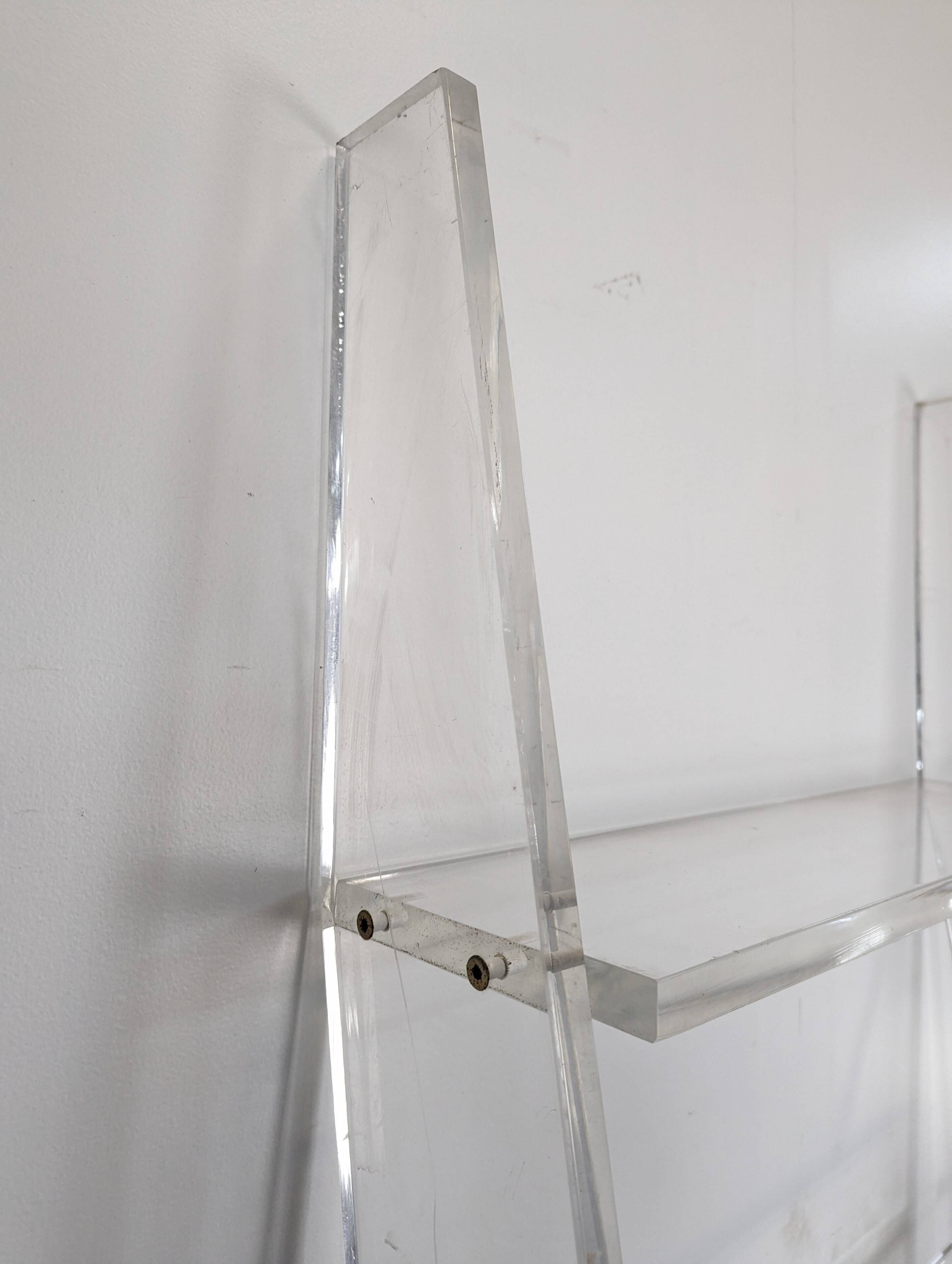 1970s plexiglass ladder shelf in the style of the Invisibles from Le Marais.