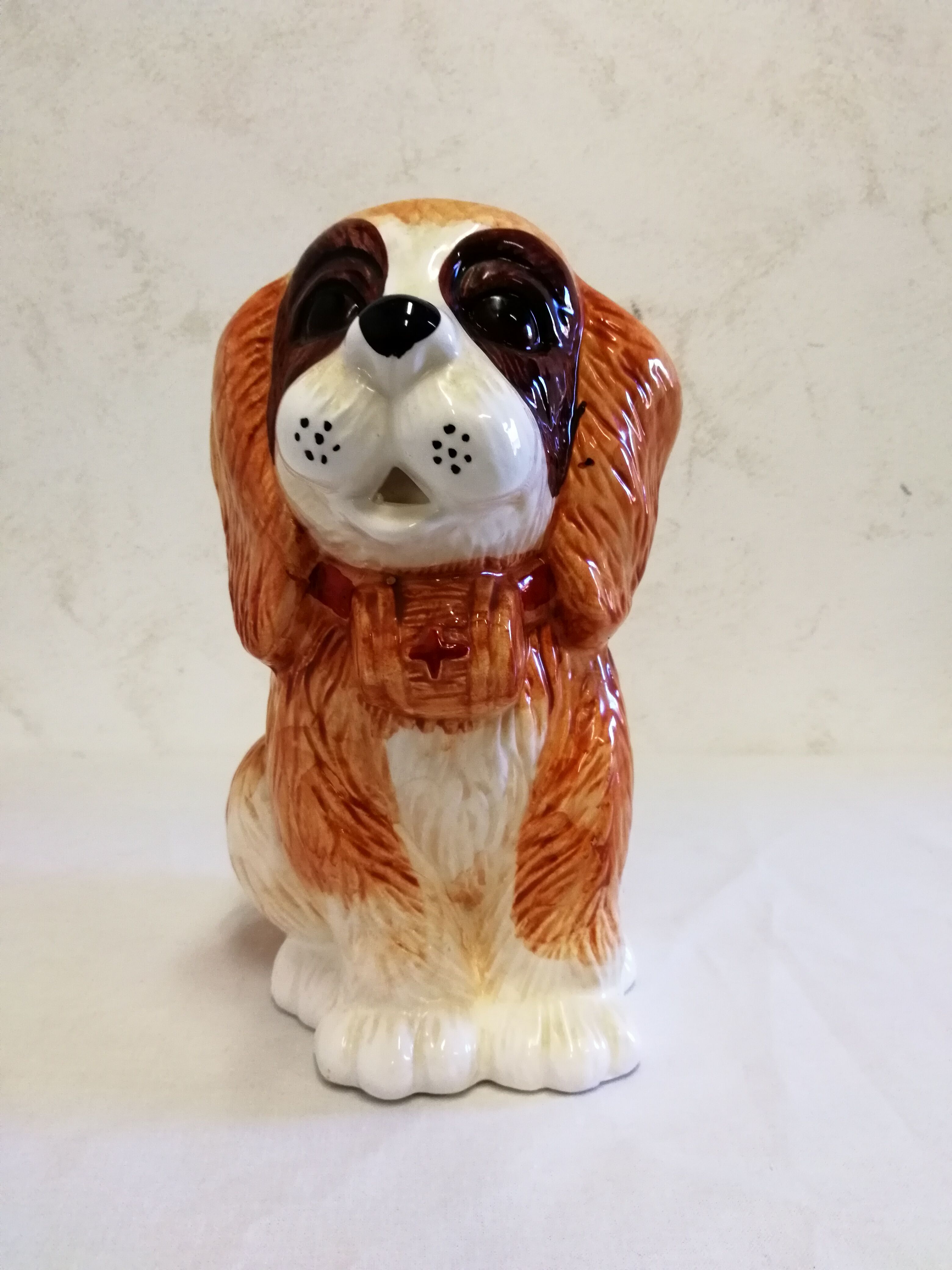 Pichet en barbotine " chien"