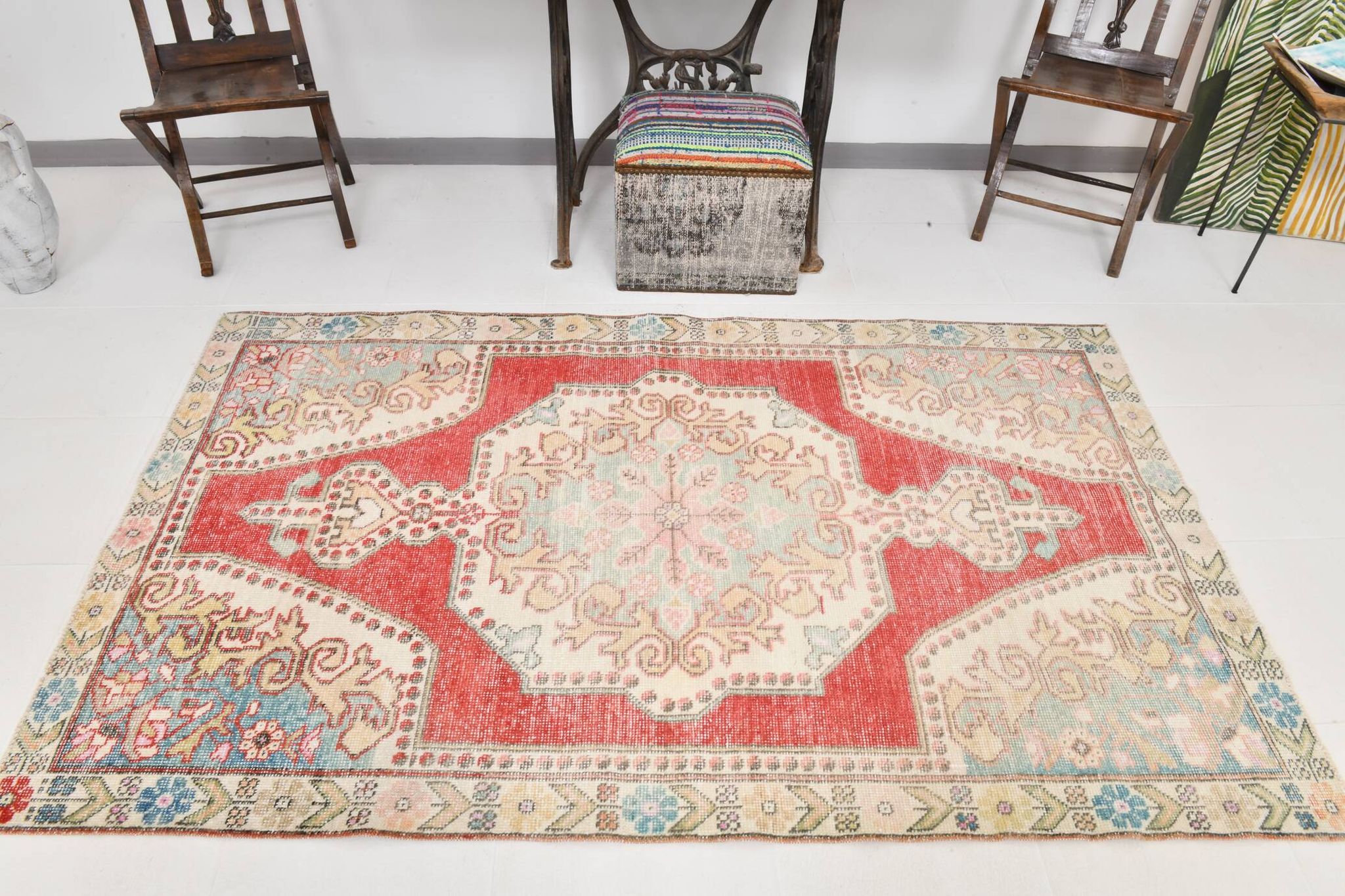 4x7 Red & Cream Antique Vintage Rug, 129x216Cm SK 22247