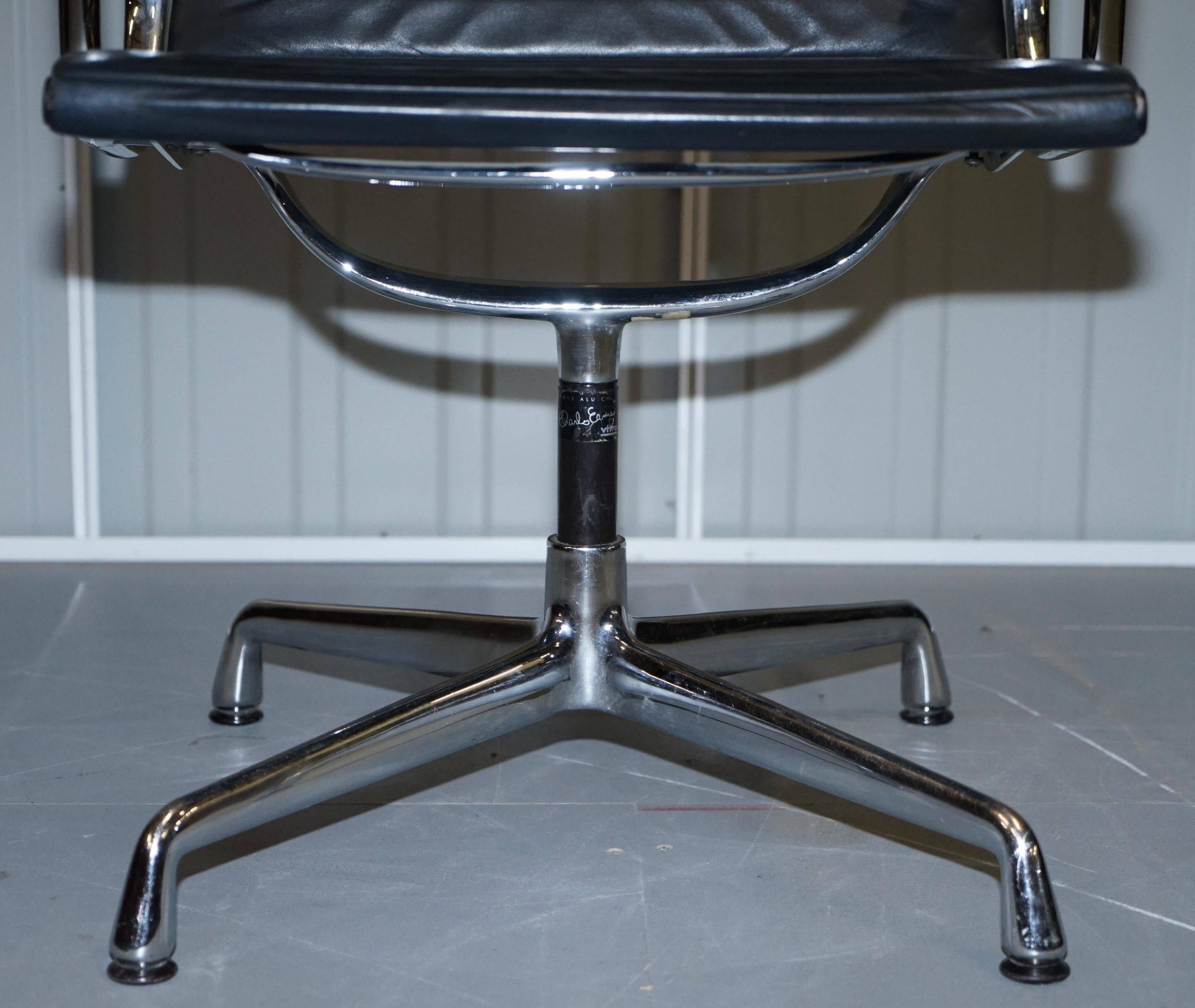 Vitra Eames Herman Miller swivel chair leather - edition 1 of 10
