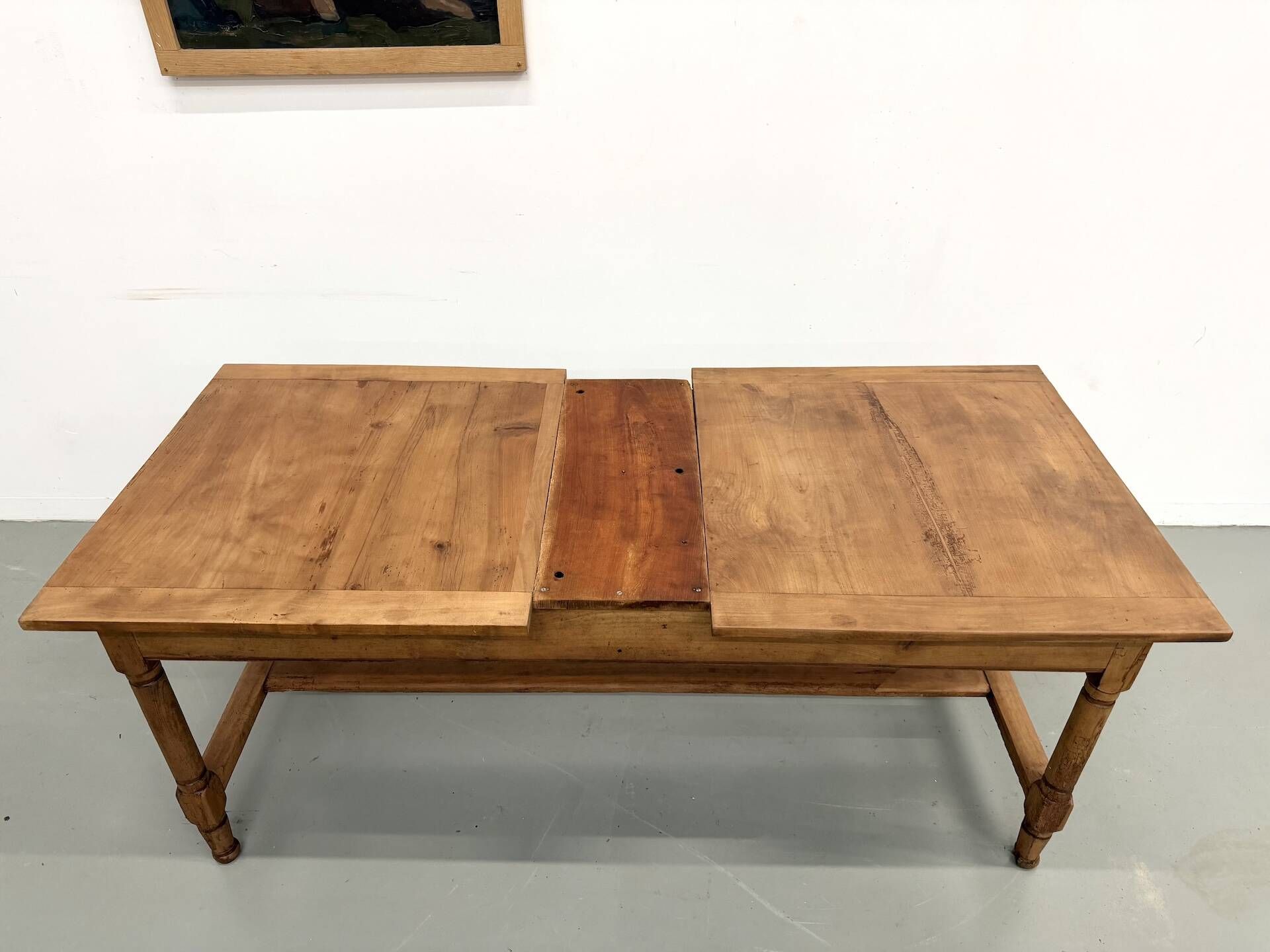 Large extendable farmhouse table in solid cherry wood - 1900s