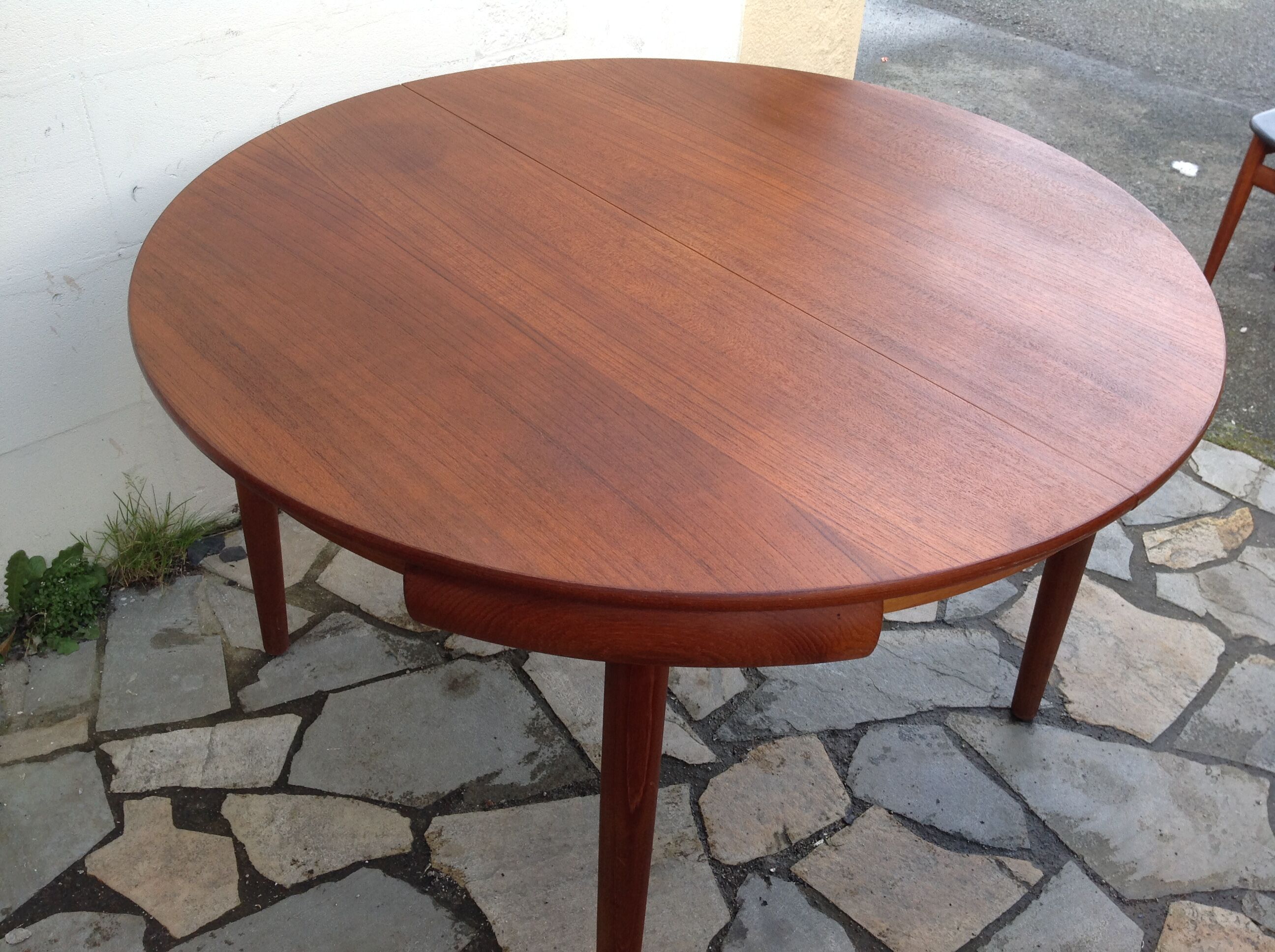 Table and chairs Hans Olsen made in Denmark