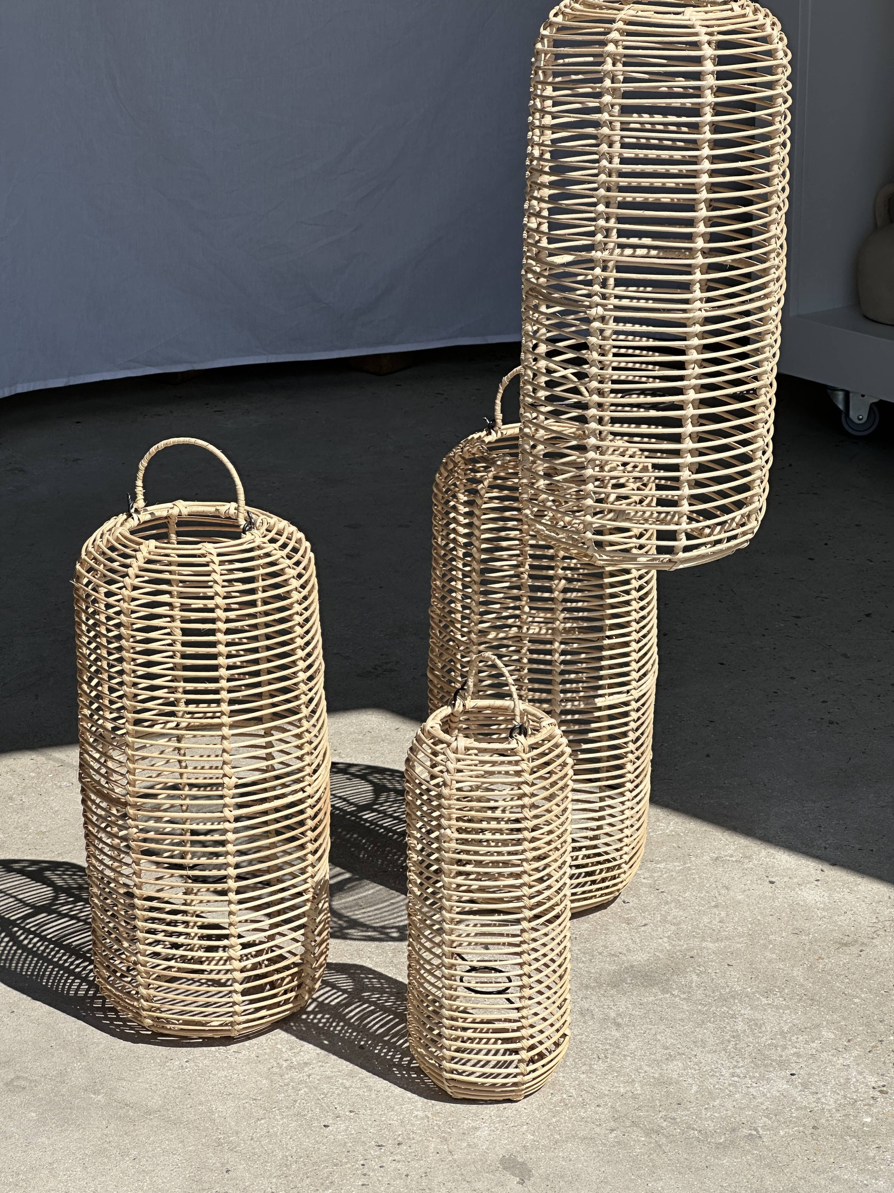 Large lantern-shaped rattan pendant lamp H50 D24