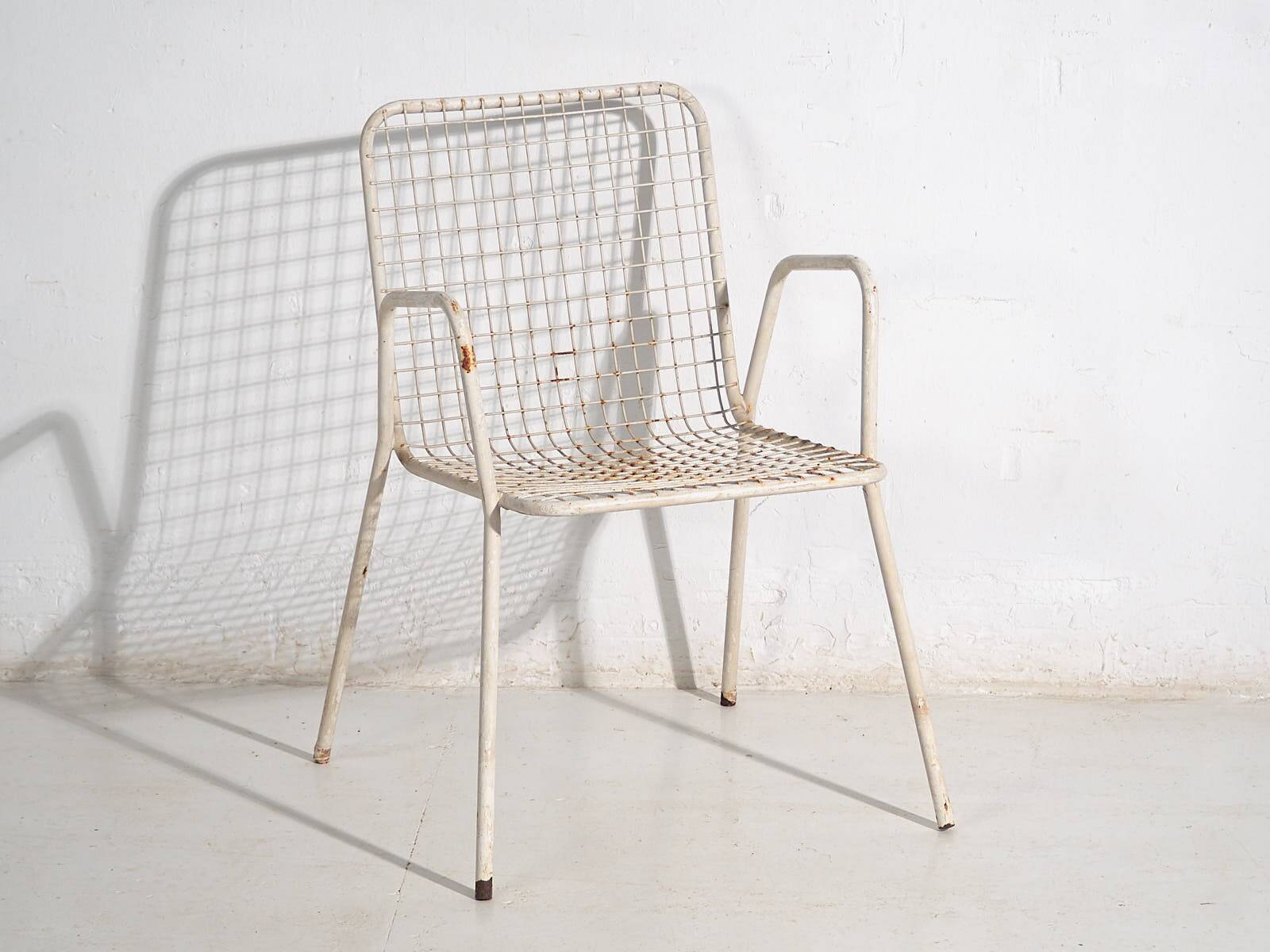 Antique outdoor chairs with armrests (circa 1920). Set of 4 pieces no. 4