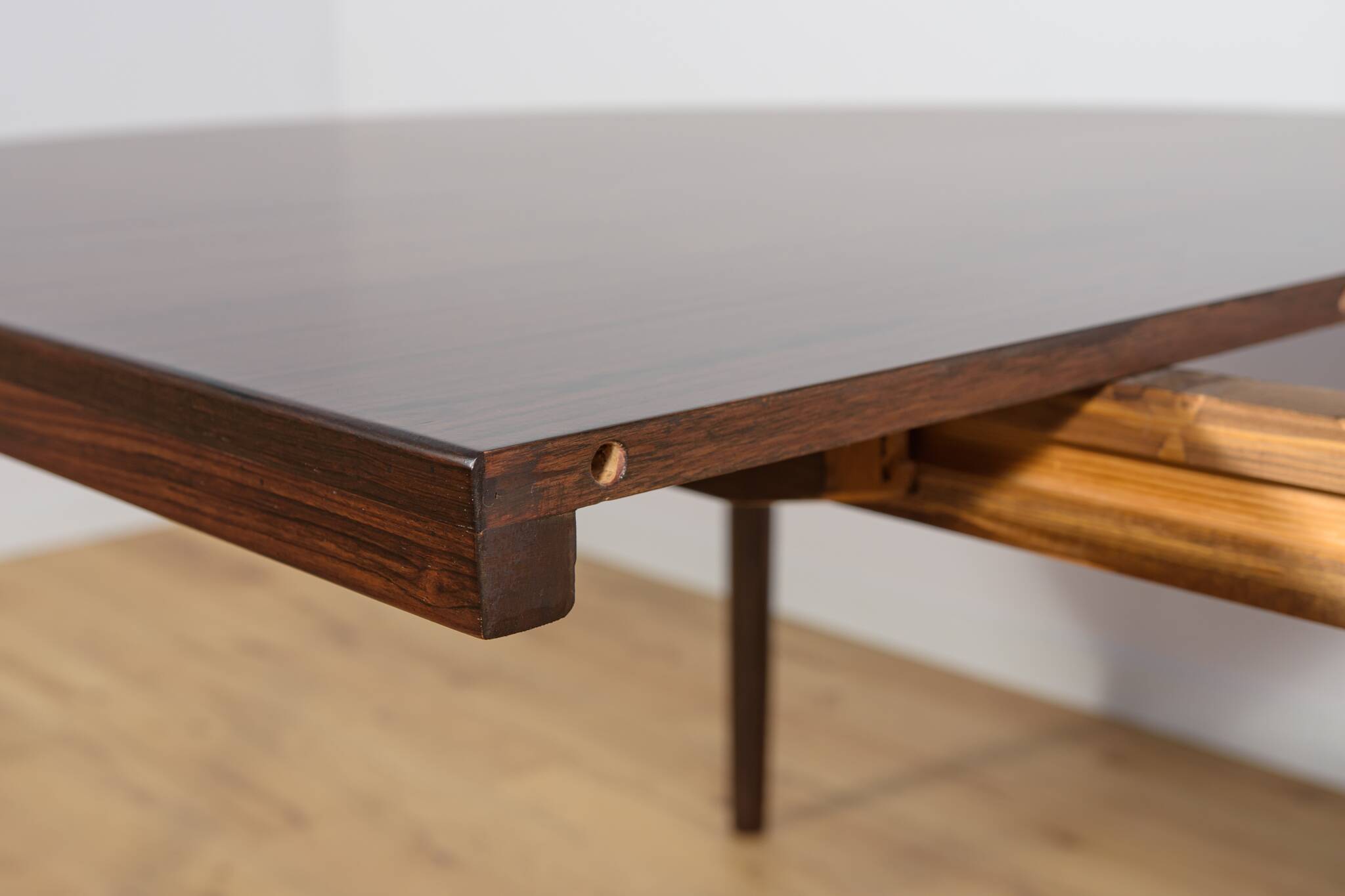 Mid-Century Extendable  Rosewood Dining Table by Harry Østergaard for Rande