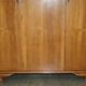 Armoire triple en placage de noyer Waring & Gillow