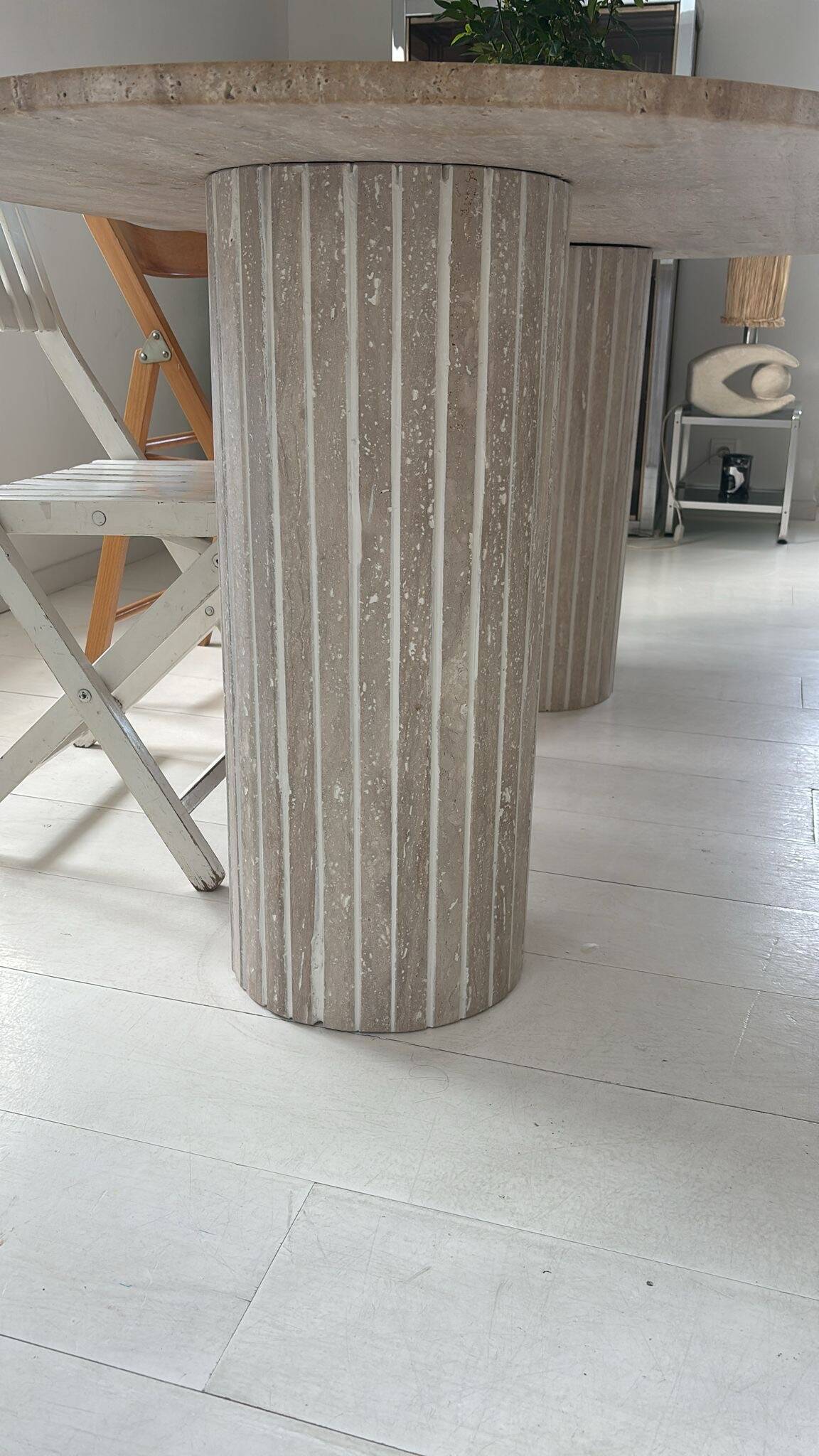 Dining table - Natural Travertine