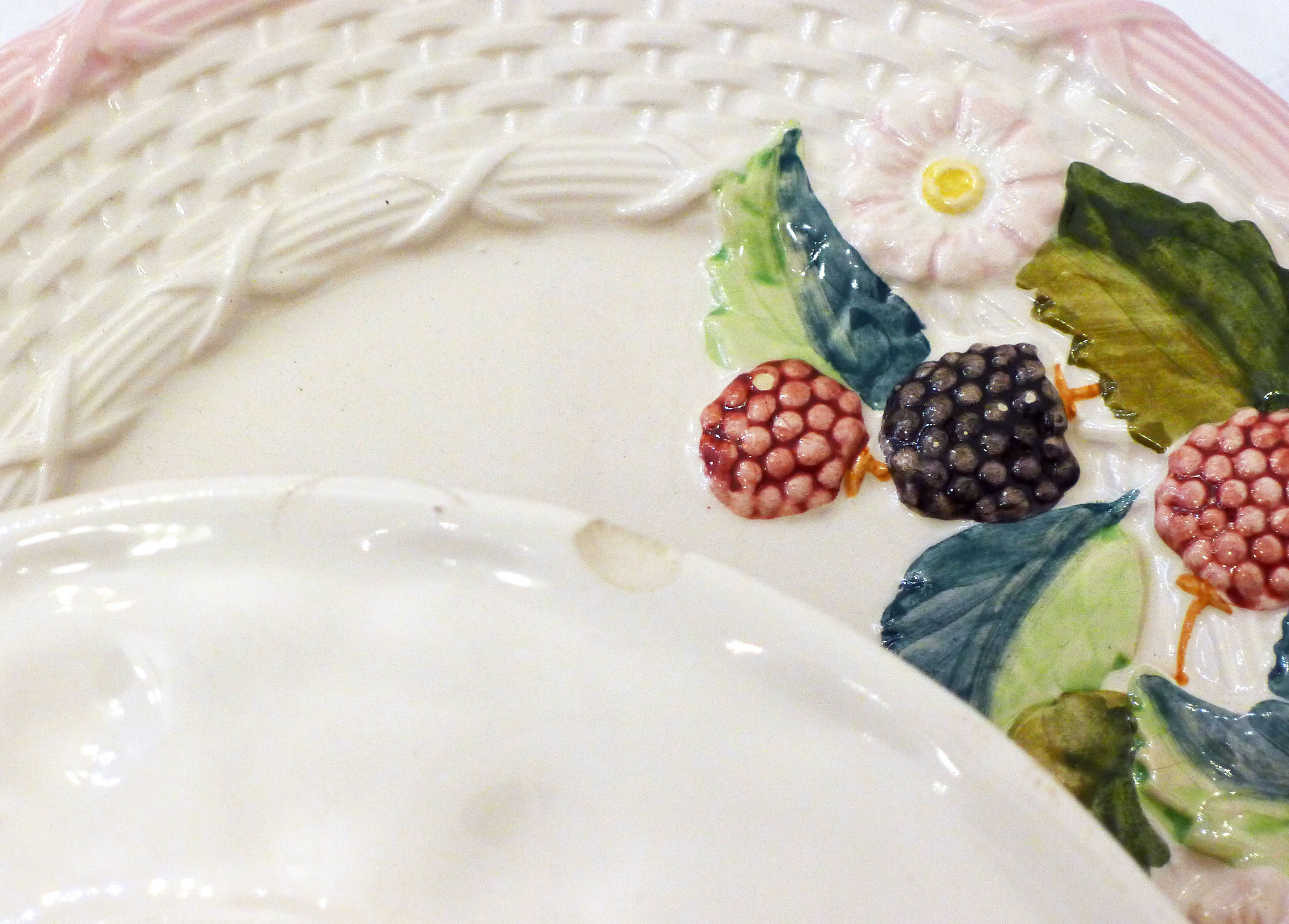 Set of 6 plates blackberries slurry