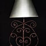 Pairede lamps cast