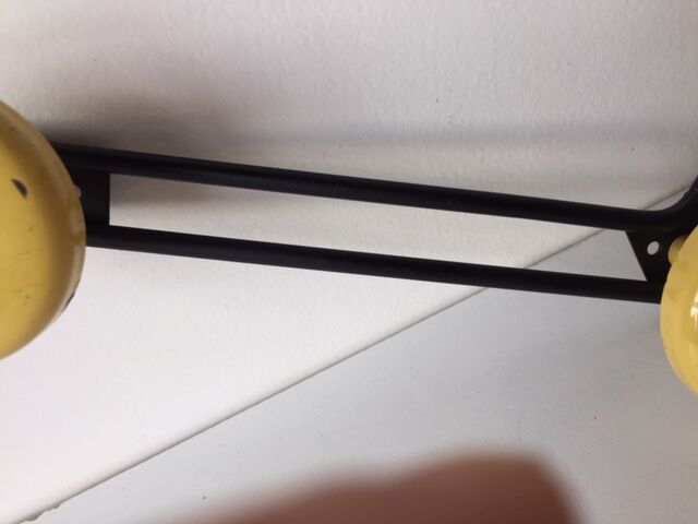 Vintage coat rack 3 heads yellow metal in the years 60-70