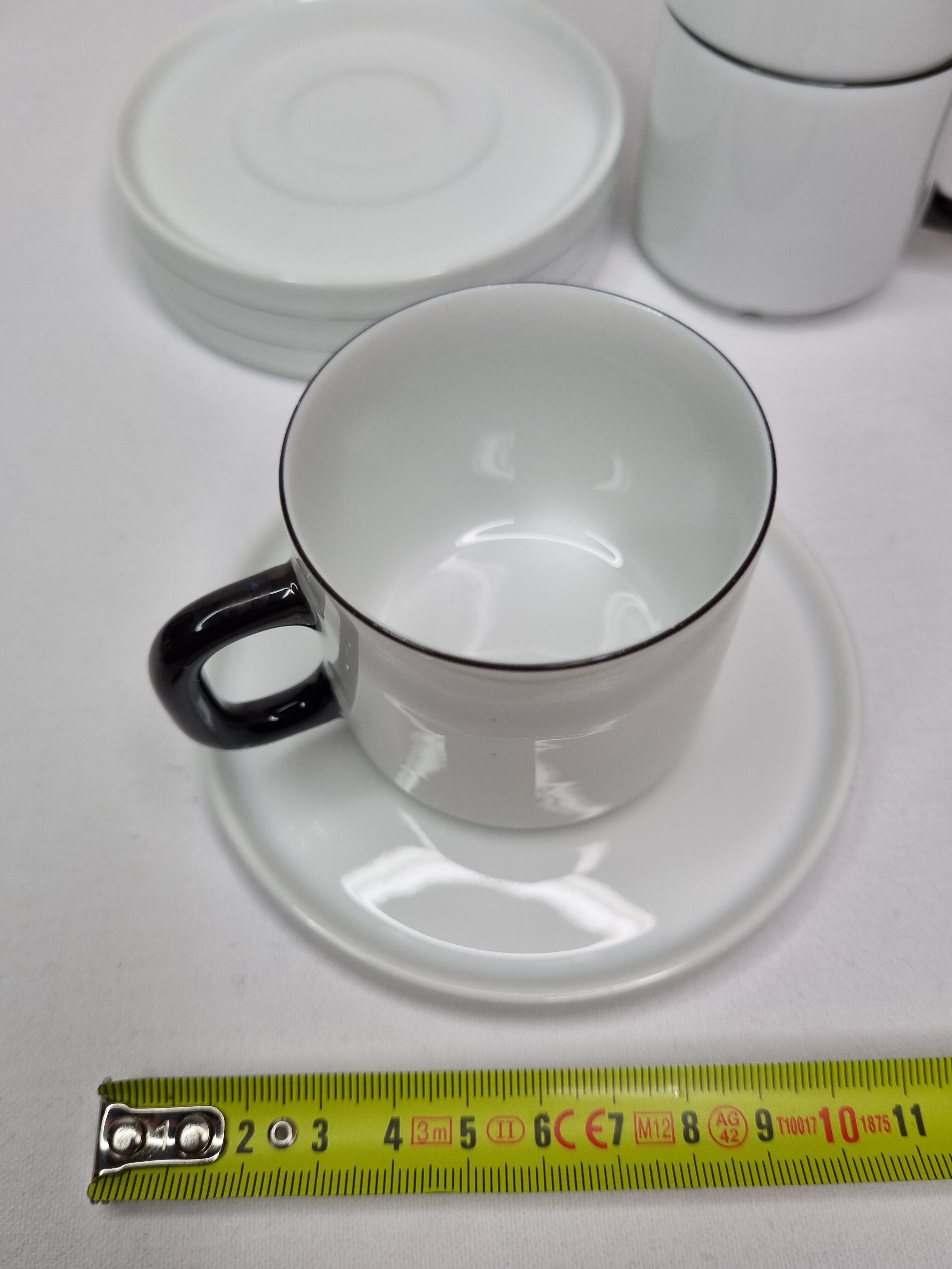 Set of four Friesland Germany porcelain coffee cups in Art Deco style