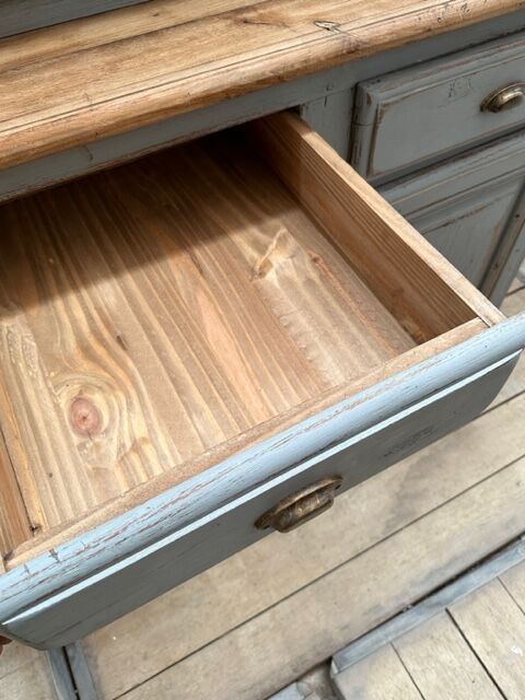 Oak vessel with grey patina