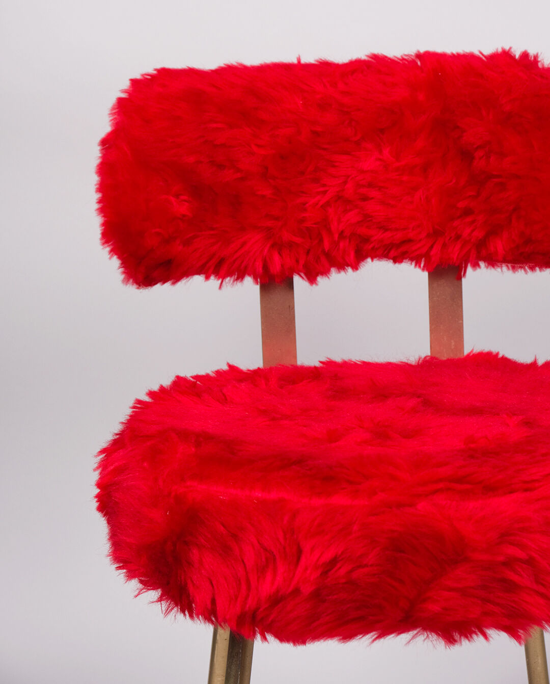 Red moumoute armchair