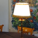 Lampe à poser en fer battu, façon haute epoque, h 70 cm