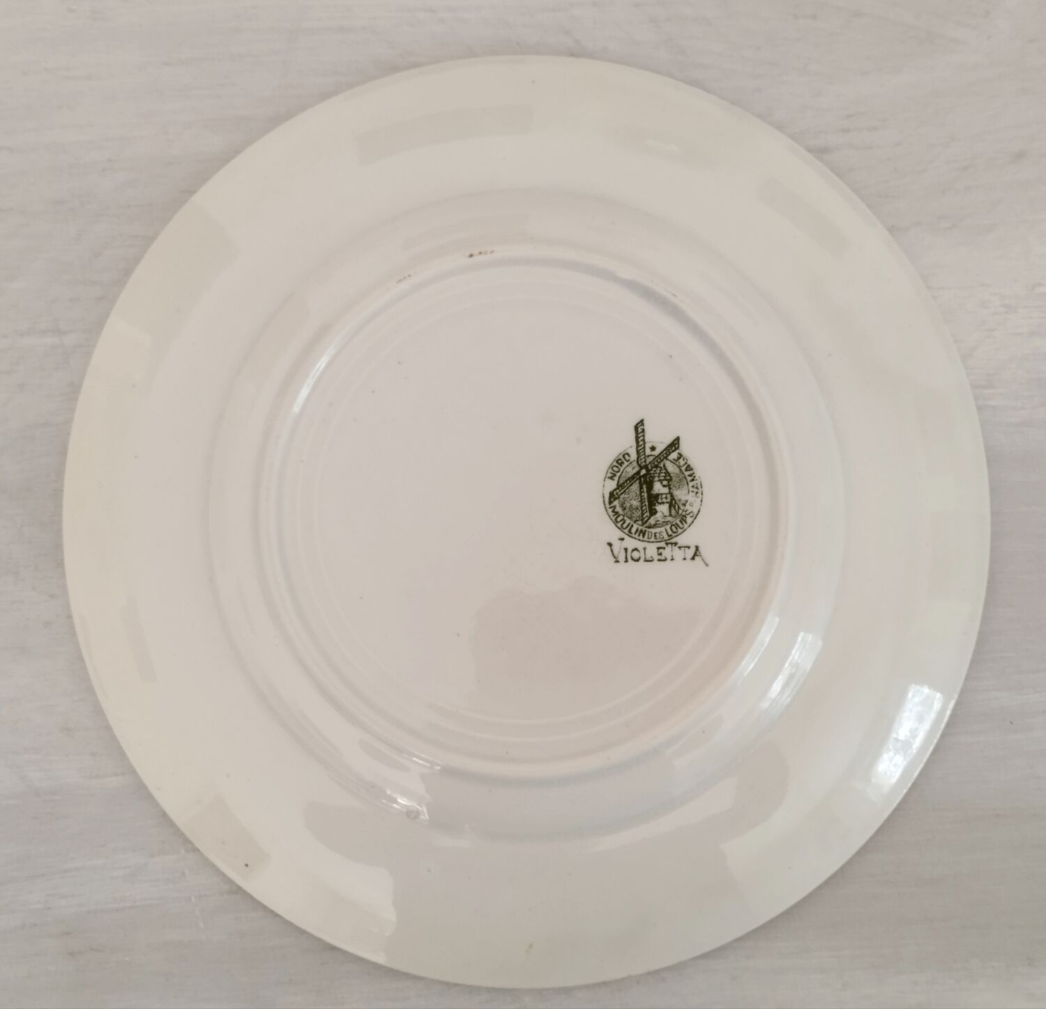 Flat Faience Plate Old Wolves Mill Hamage Violetta