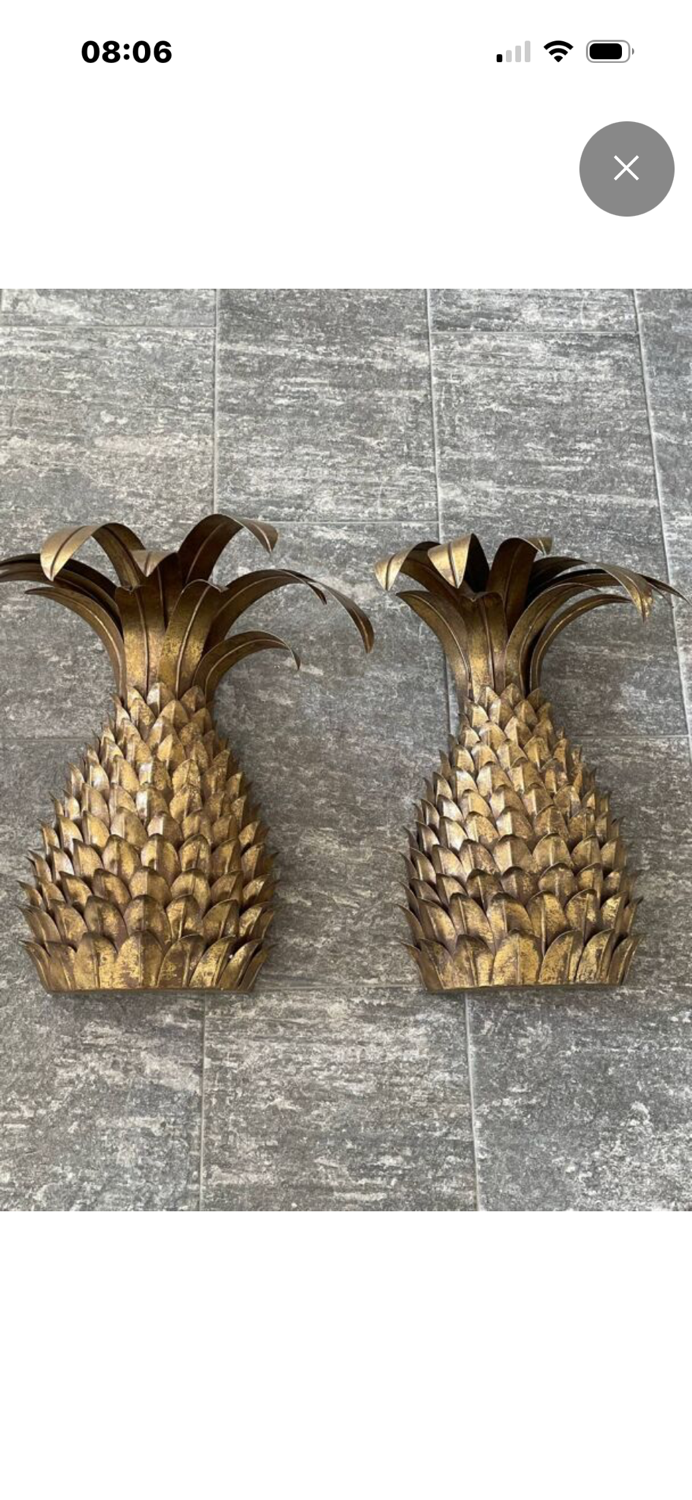 Pineapple wall sconces