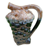 Carafe of grapes